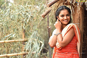 Nandhini Reddy at Seetharamapuramlo Movie Location