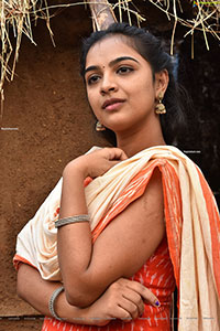 Nandhini Reddy at Seetharamapuramlo Movie Location