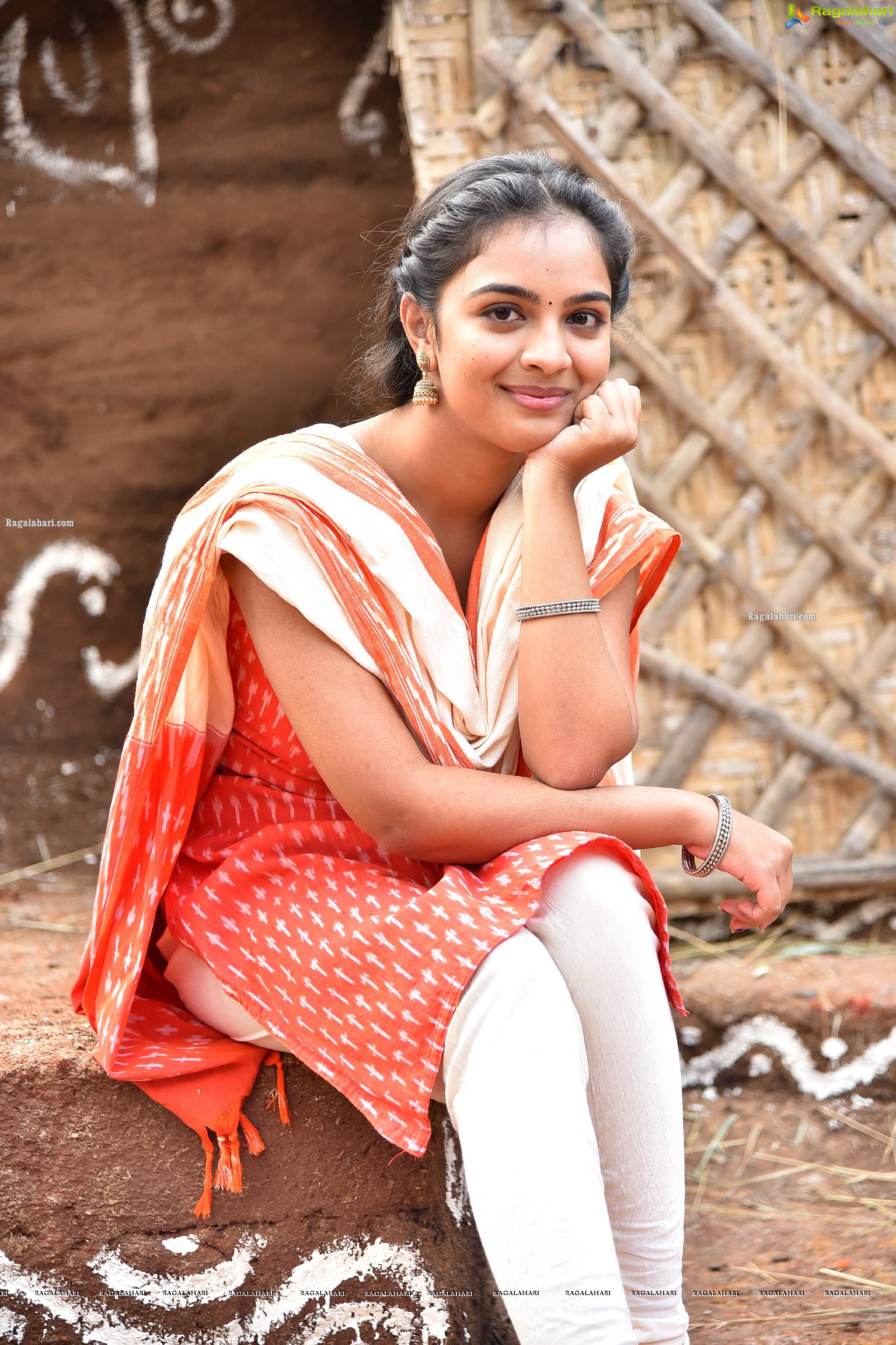 Nandhini Reddy at Seetharamapuramlo Movie Location, HD Stills