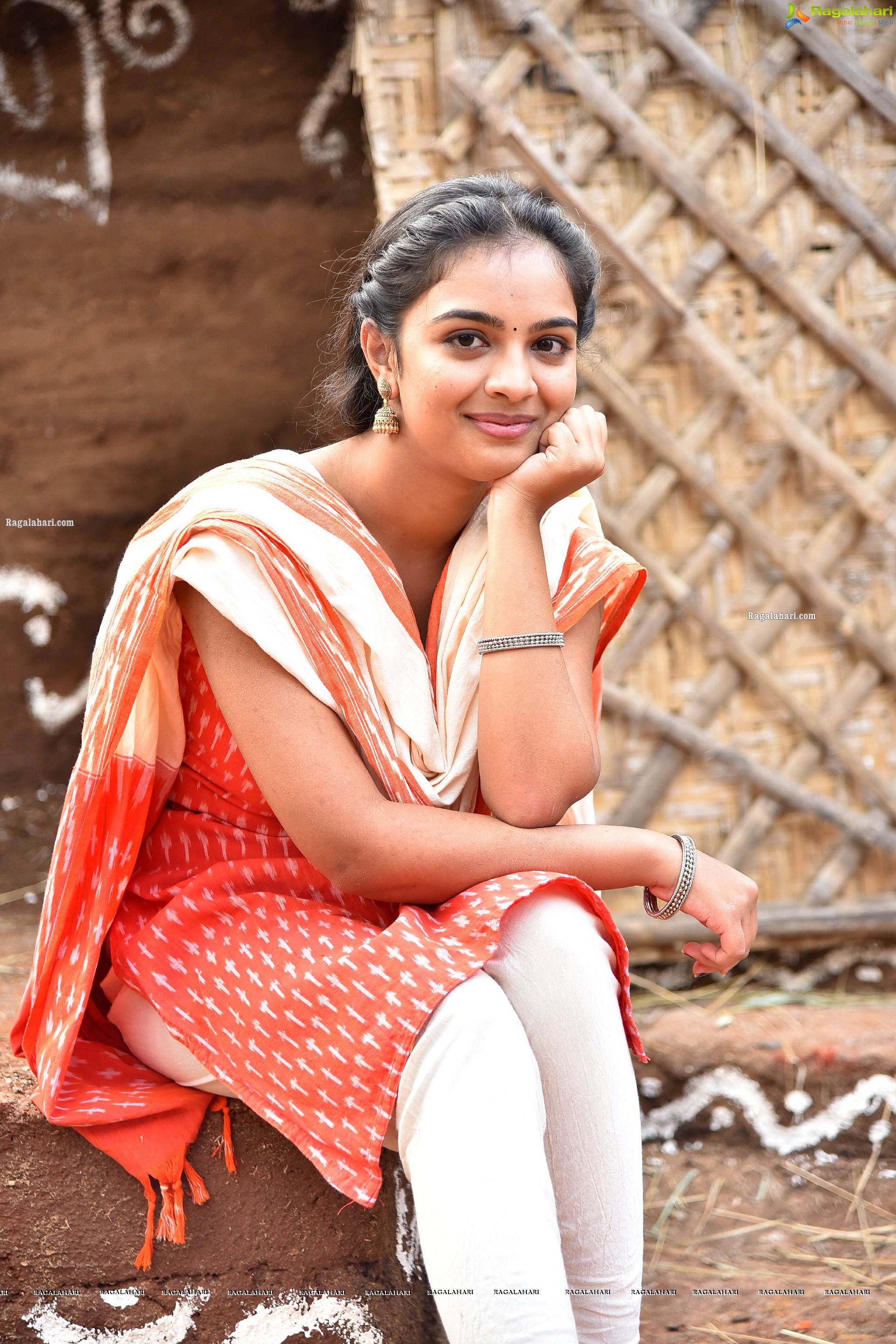 Nandhini Reddy at Seetharamapuramlo Movie Location, HD Stills