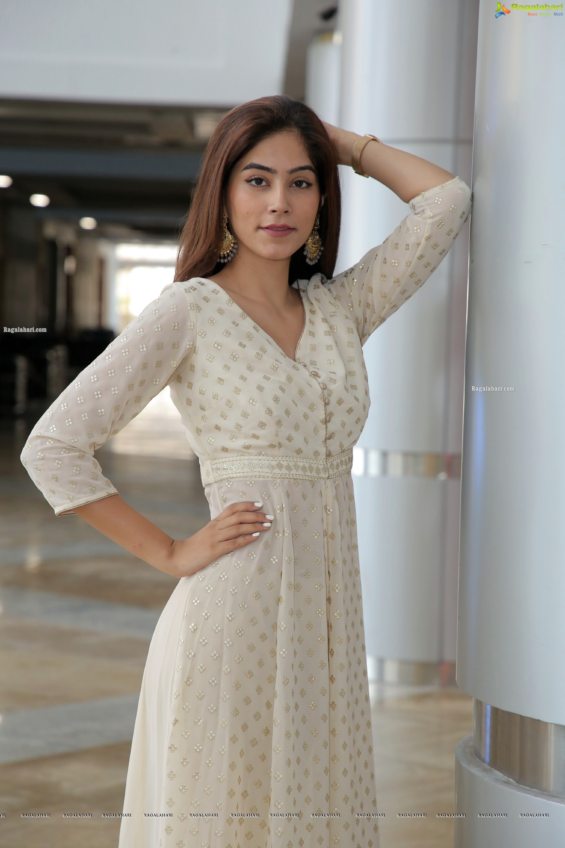 Nikita Tanwani Latest Photoshoot Stills, HD Photo Gallery