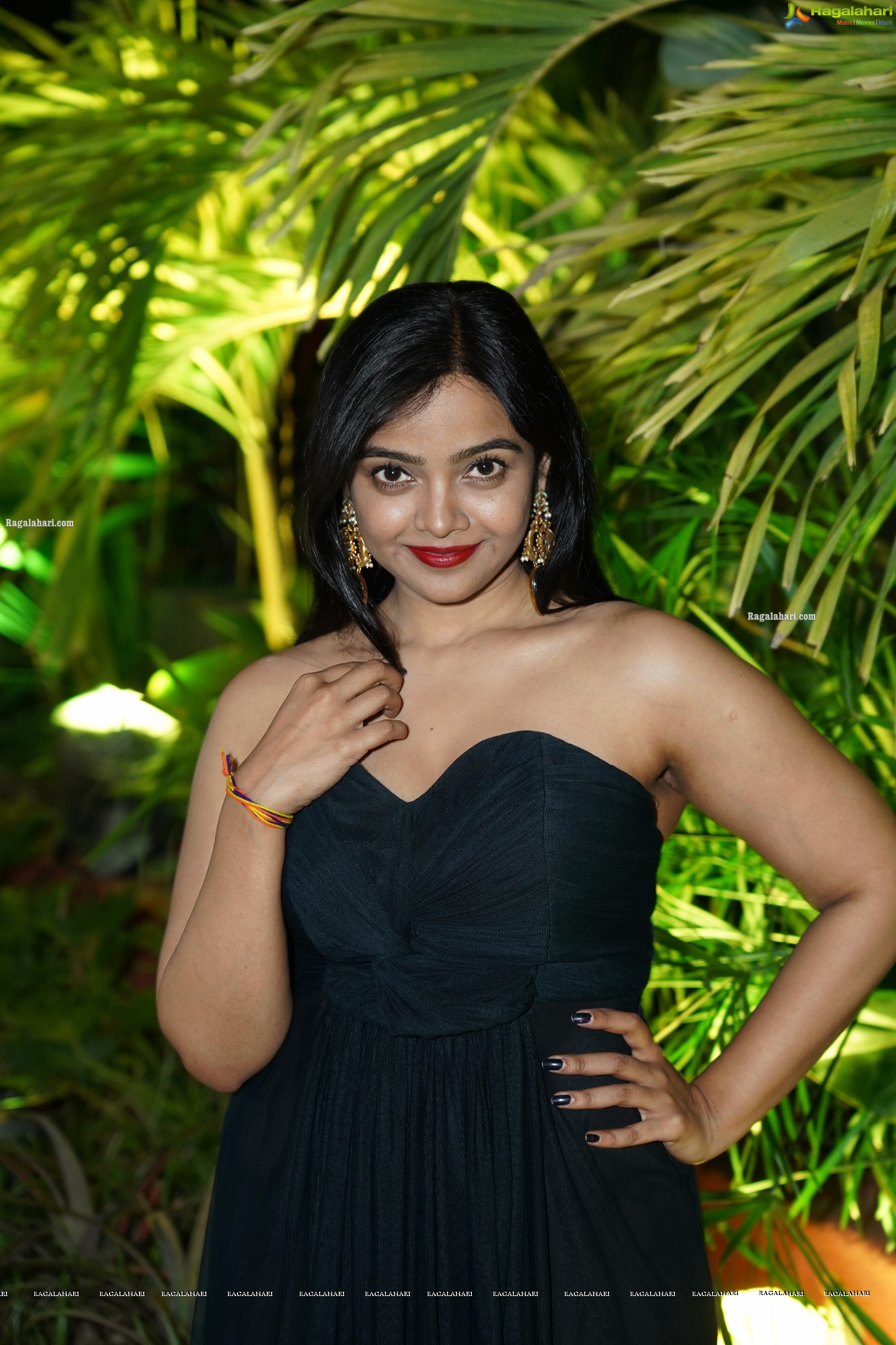 Nithya Shetty Latest Photoshoot Stills, HD Photo Gallery