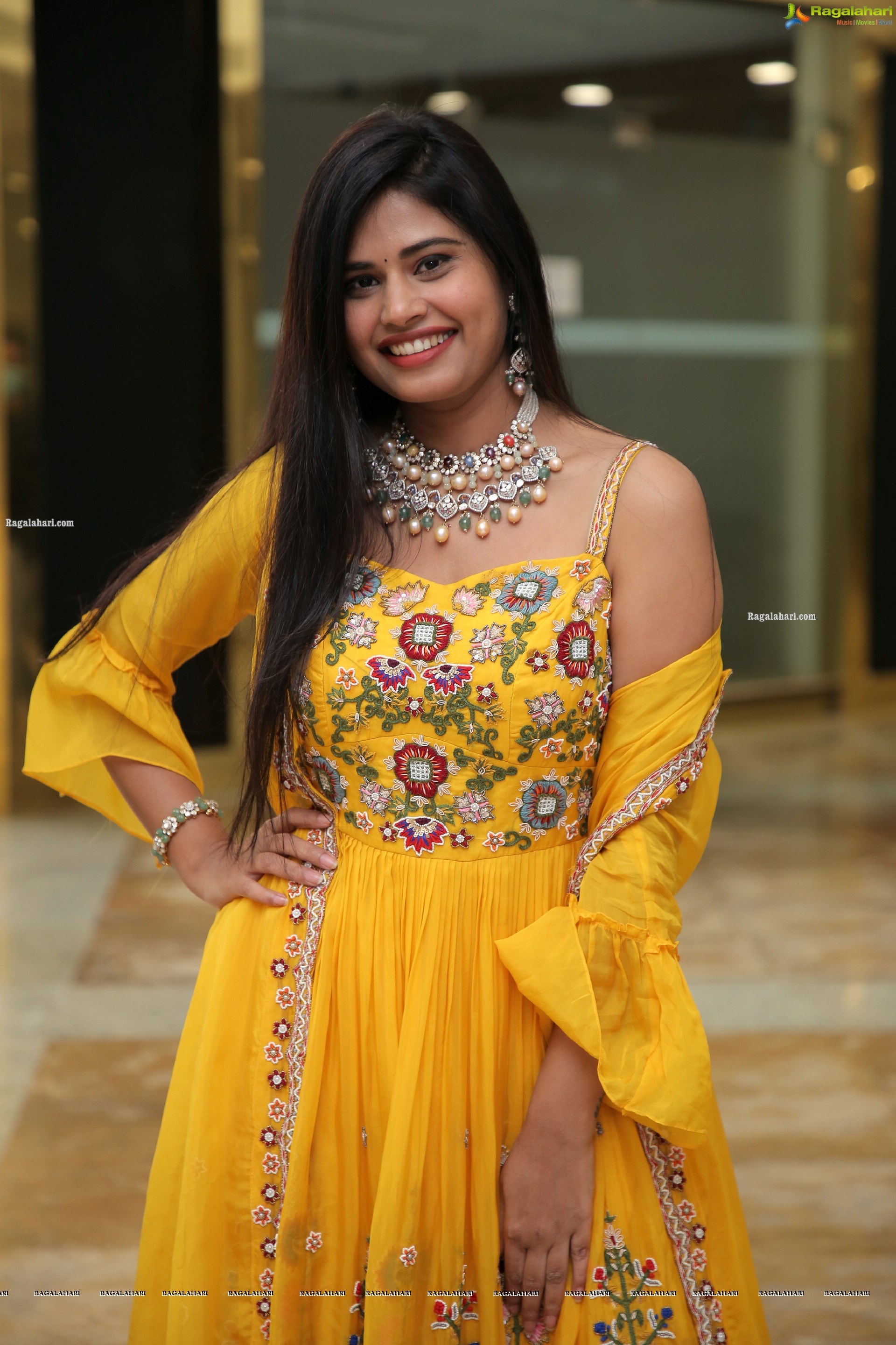 Sahasra Reddy Latest Photoshoot Stills, HD Photo Gallery