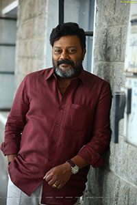 Saikumar at Gaalivaana Movie Sets