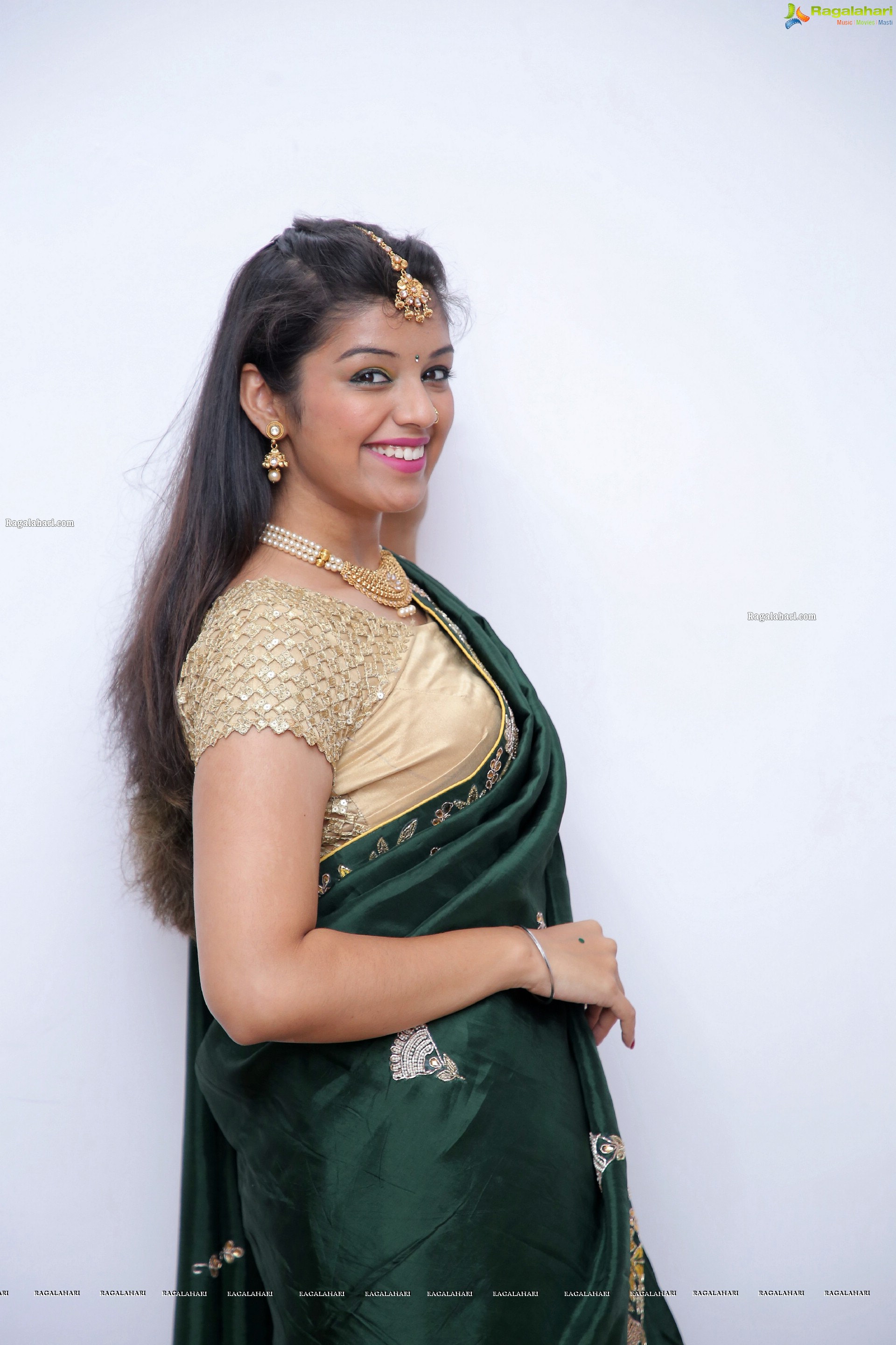 Shruthi Sharma at Hi Life Exhibition Curtain Raiser, HD Photo Gallery