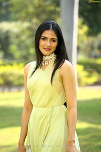 Simran Chowdary at Sehari Movie Trailer Launch