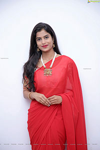Srilekha HD Stills in Red Saree