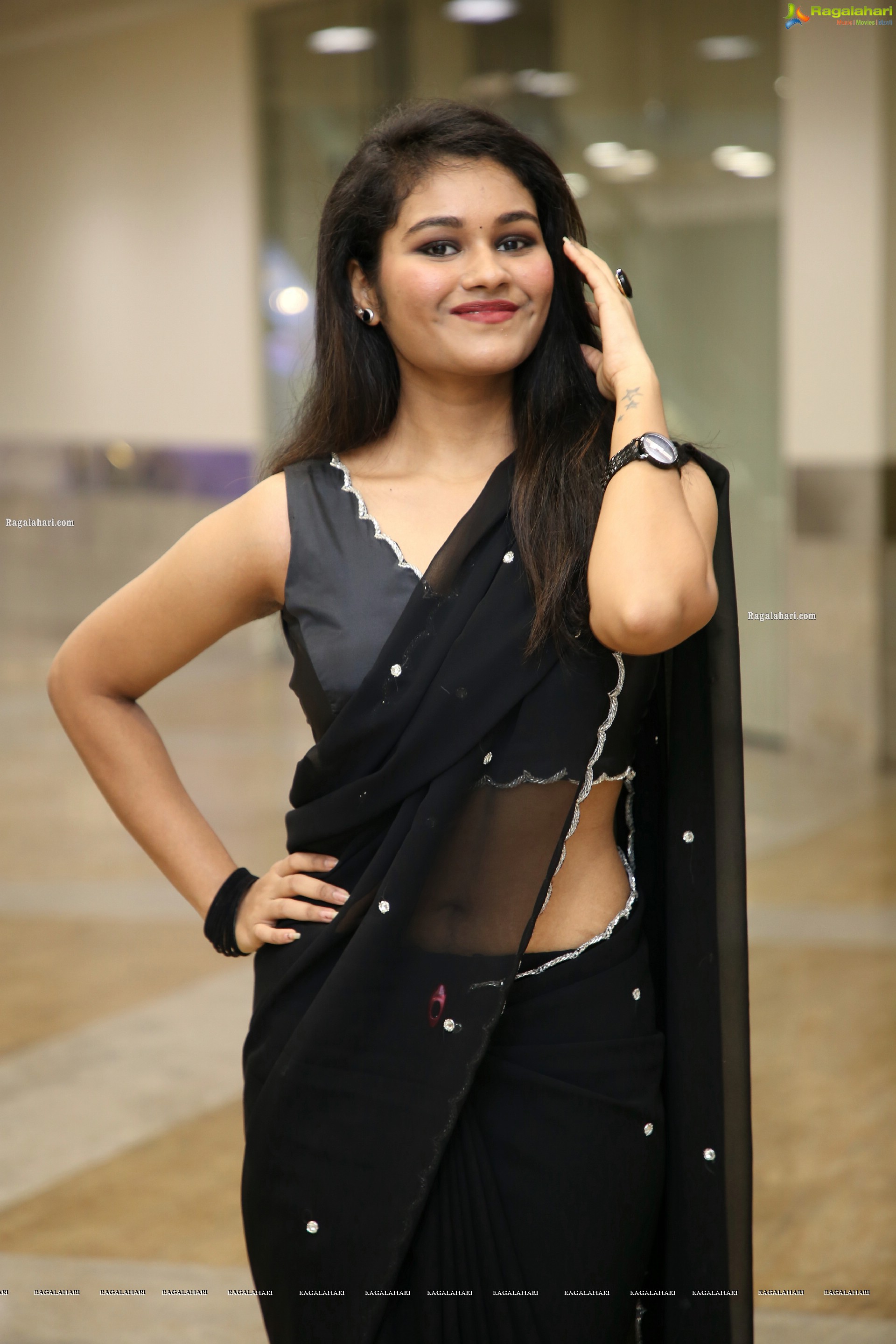 Yashaswi Shetty in Beautiful Black Saree, HD Photo Gallery