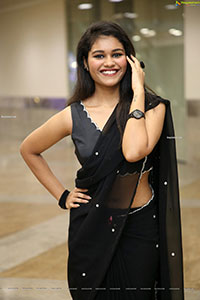 Yashaswi Shetty in Beautiful Black Saree