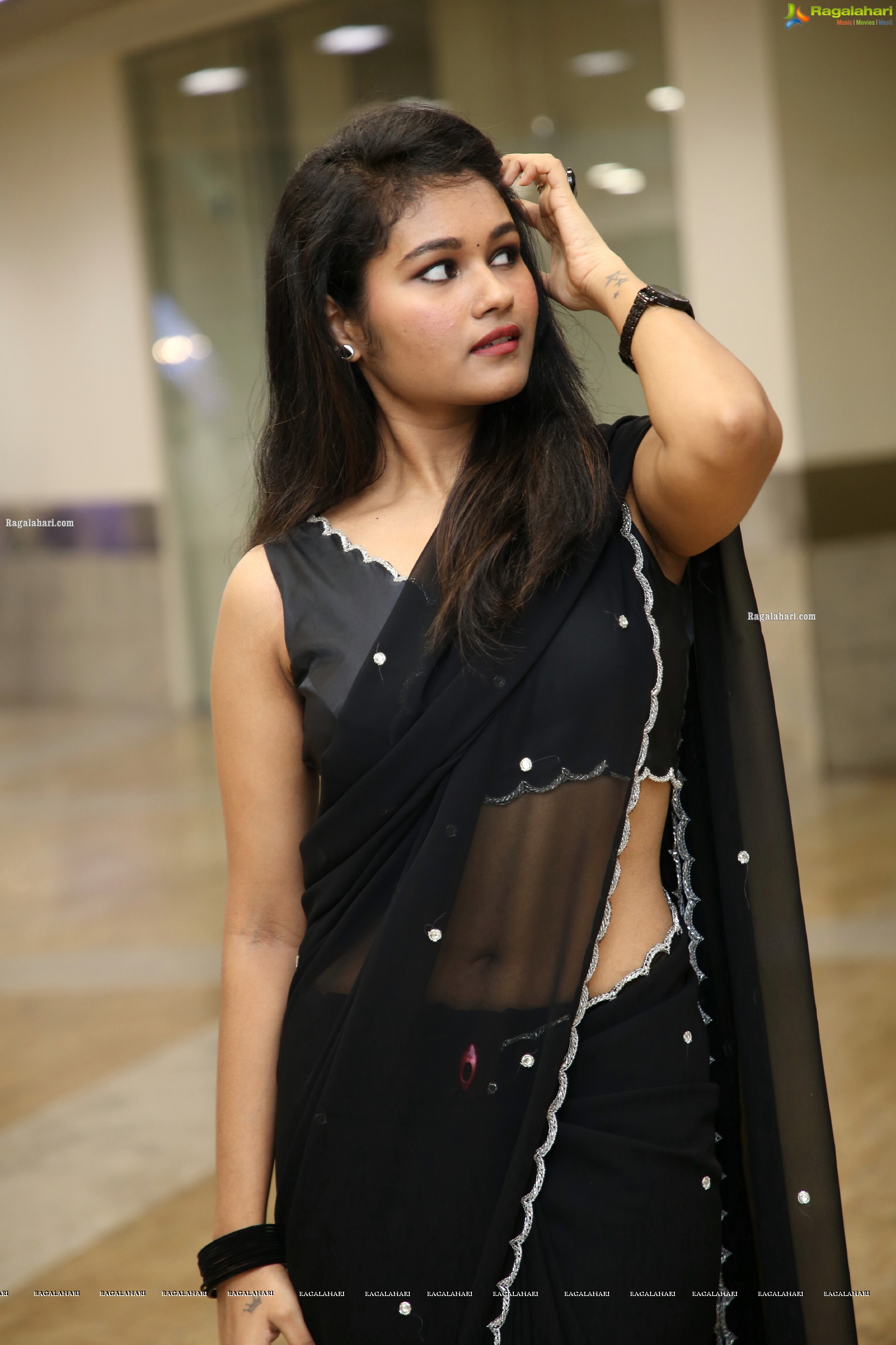 Yashaswi Shetty in Beautiful Black Saree, HD Photo Gallery