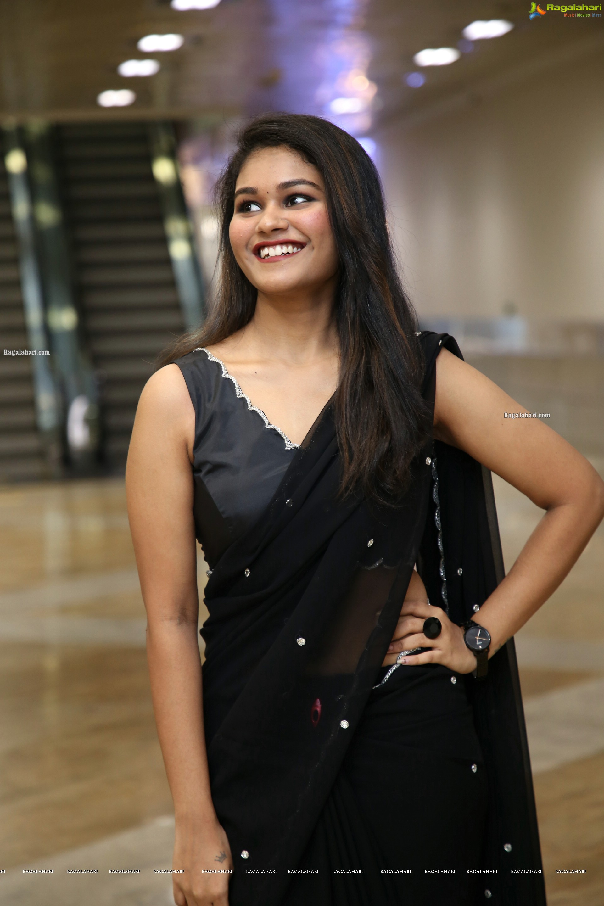 Yashaswi Shetty in Beautiful Black Saree, HD Photo Gallery