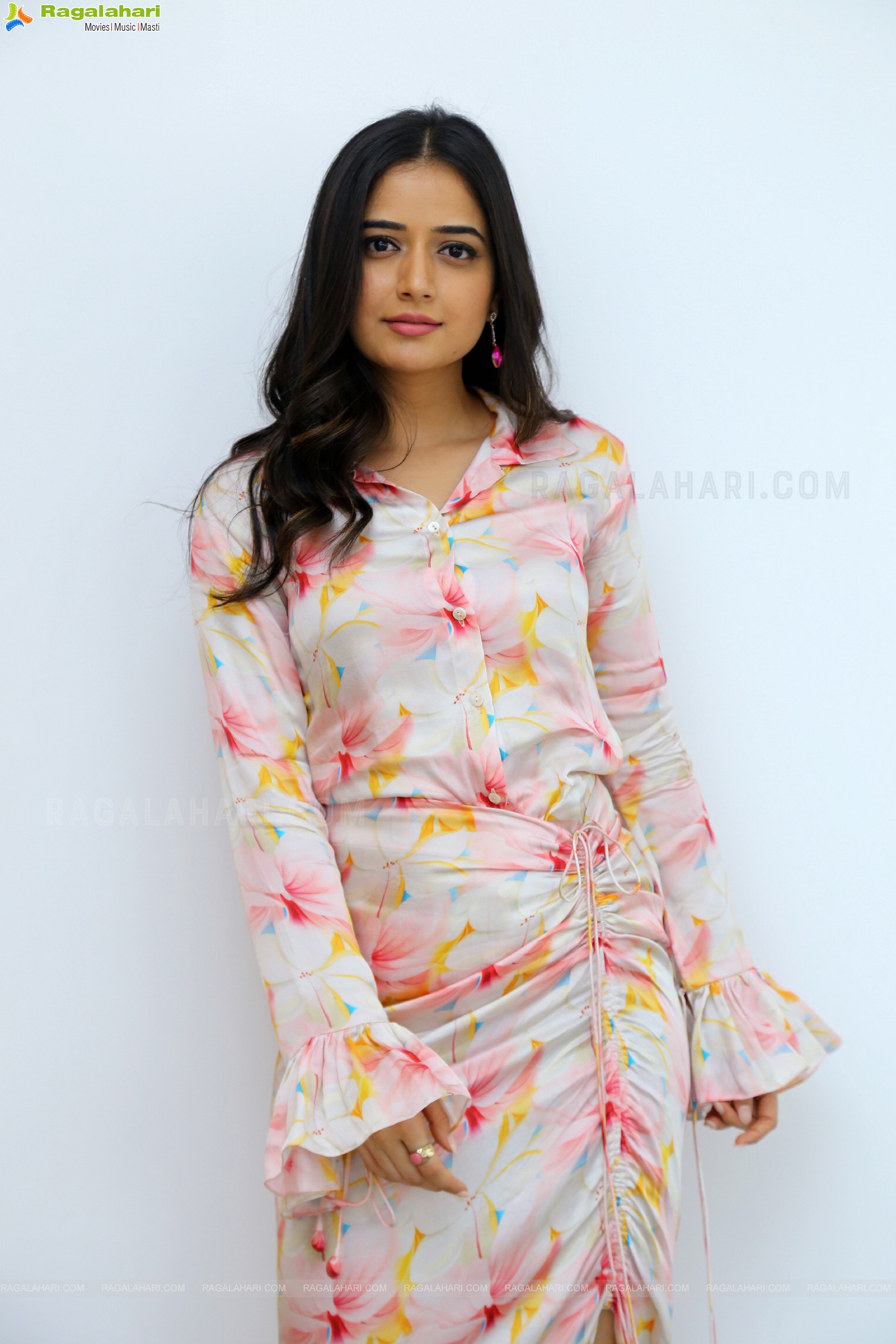 Ashika Ranganath at Amigos Movie Interview, HD Photo Gallery