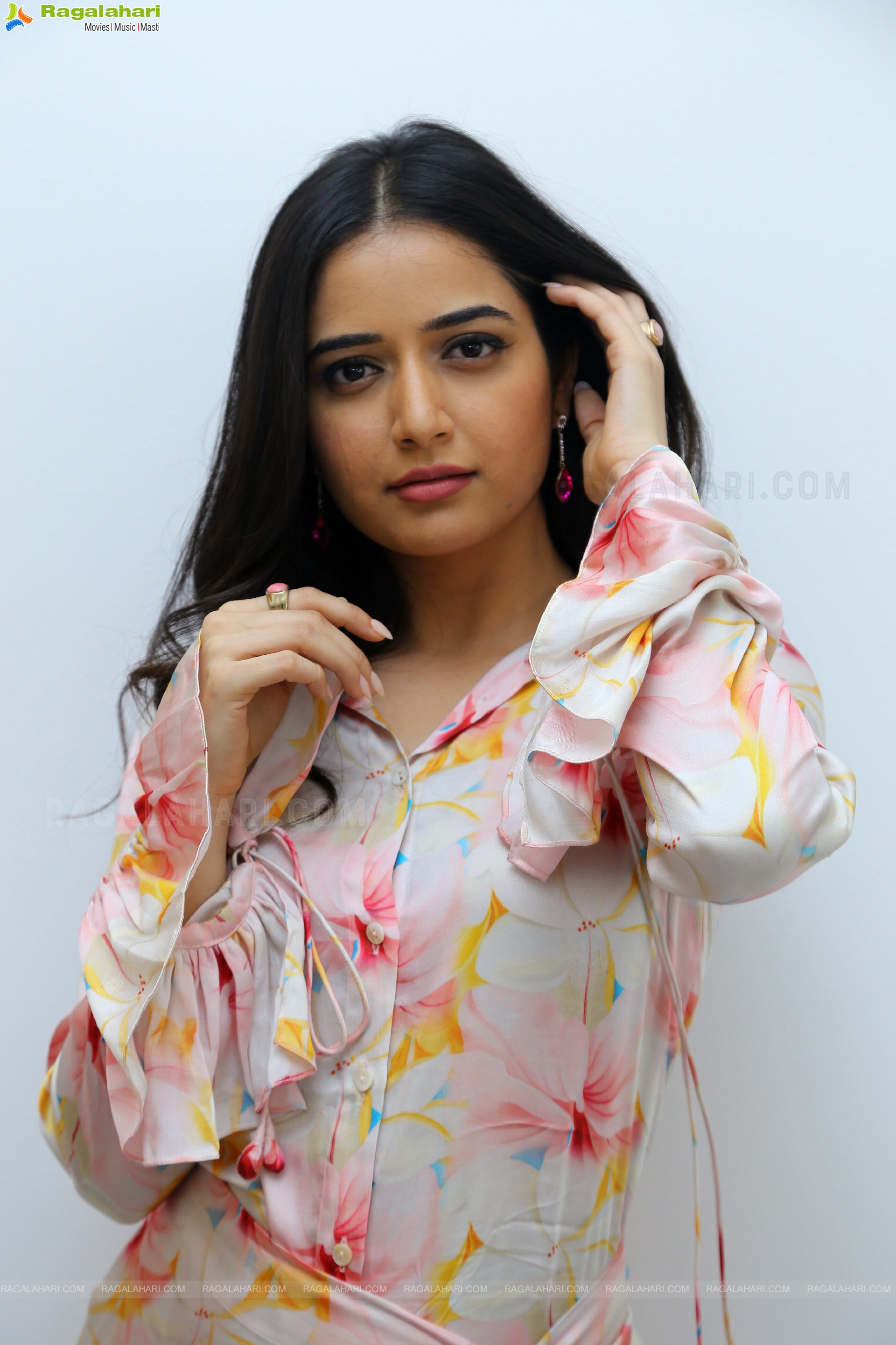 Ashika Ranganath at Amigos Movie Interview, HD Photo Gallery