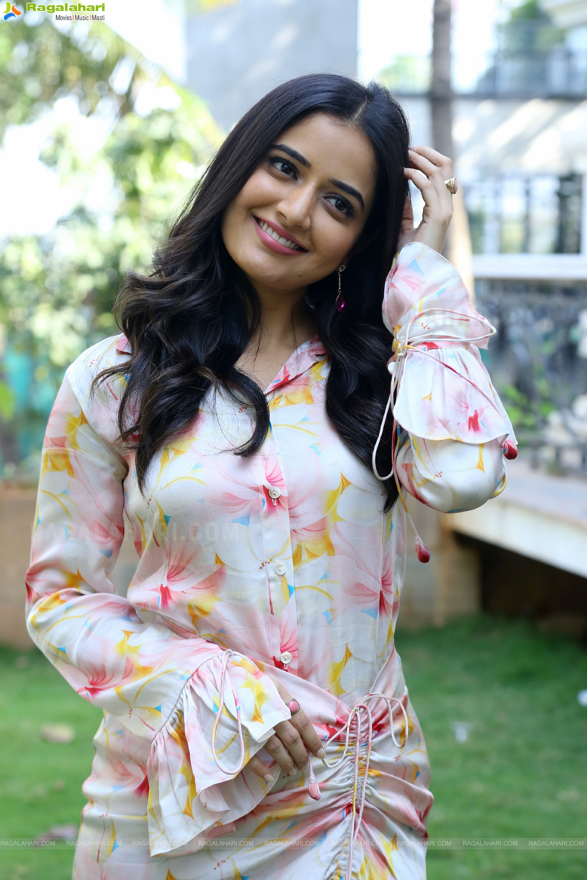 Ashika Ranganath at Amigos Movie Interview, HD Photo Gallery