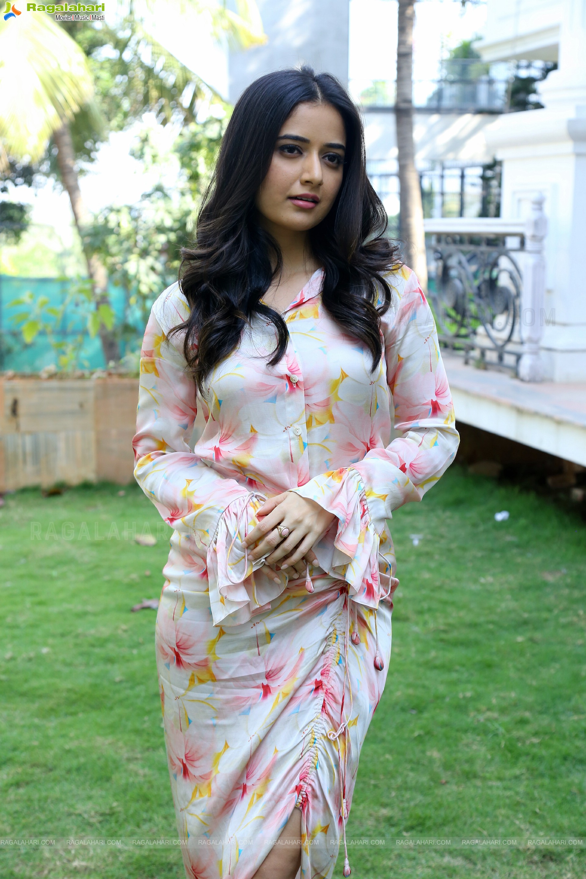 Ashika Ranganath at Amigos Movie Interview, HD Photo Gallery