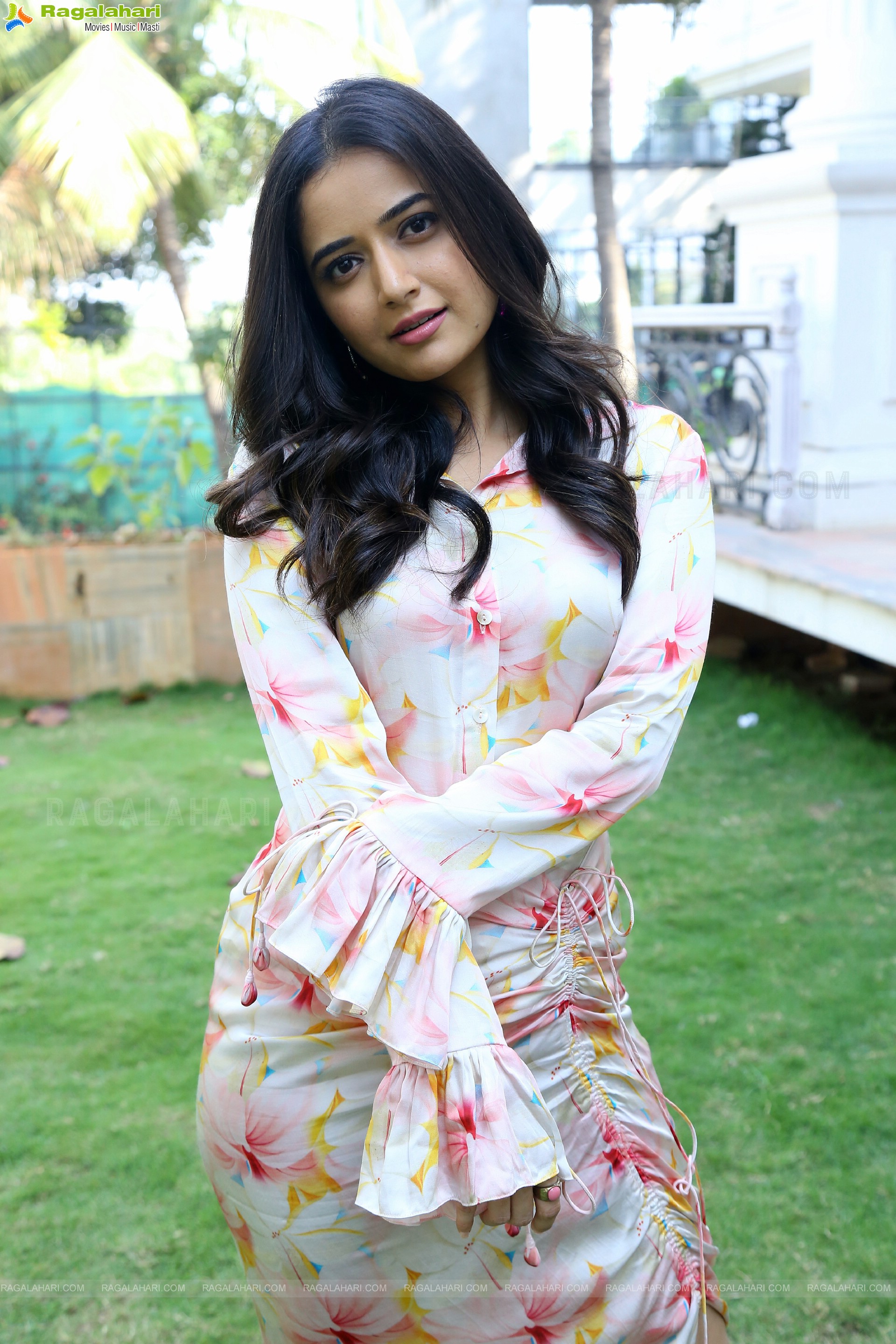 Ashika Ranganath at Amigos Movie Interview, HD Photo Gallery