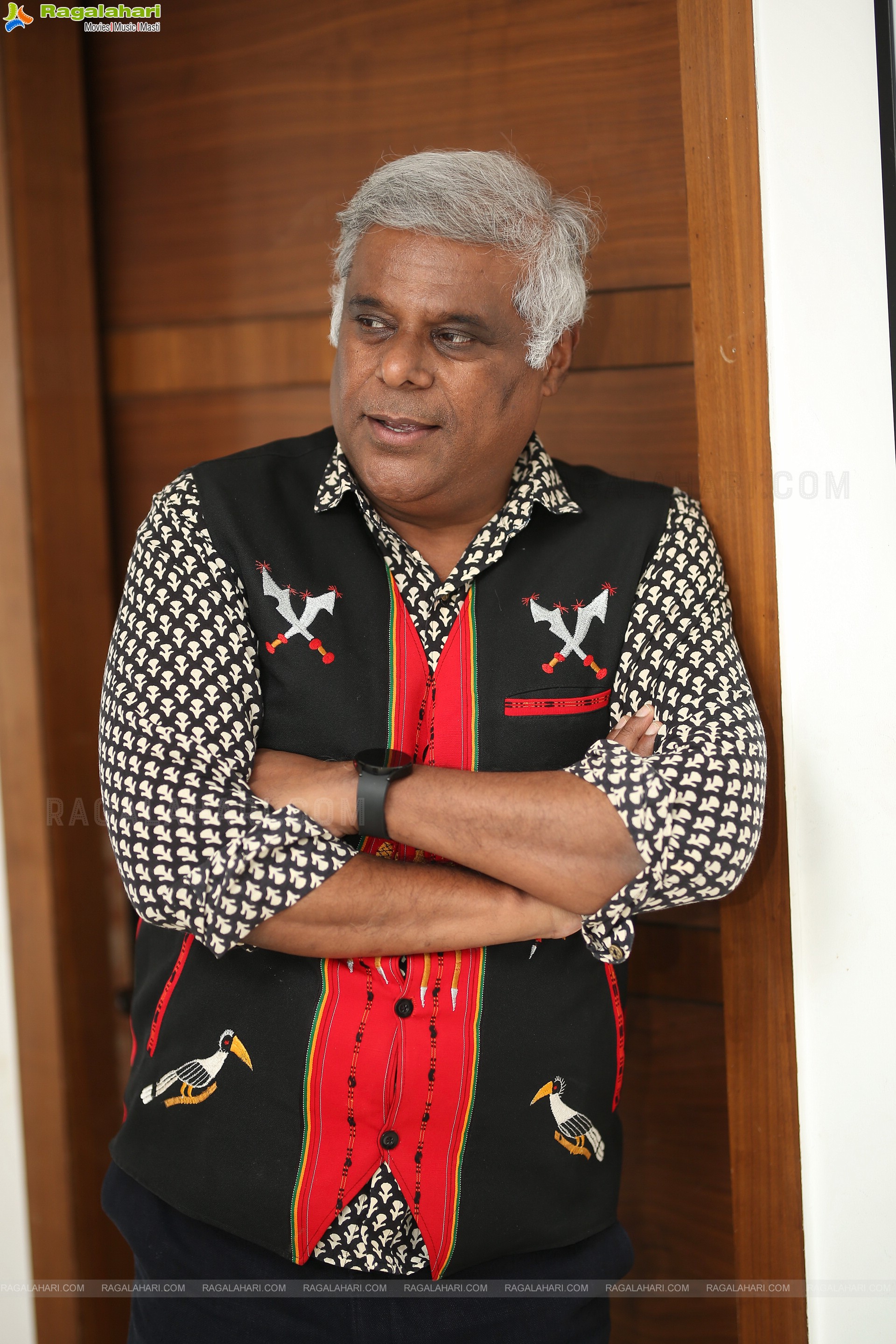 Ashish Vidyarthi at Writer Padmabhushan Movie Interview, HD Photo Gallery