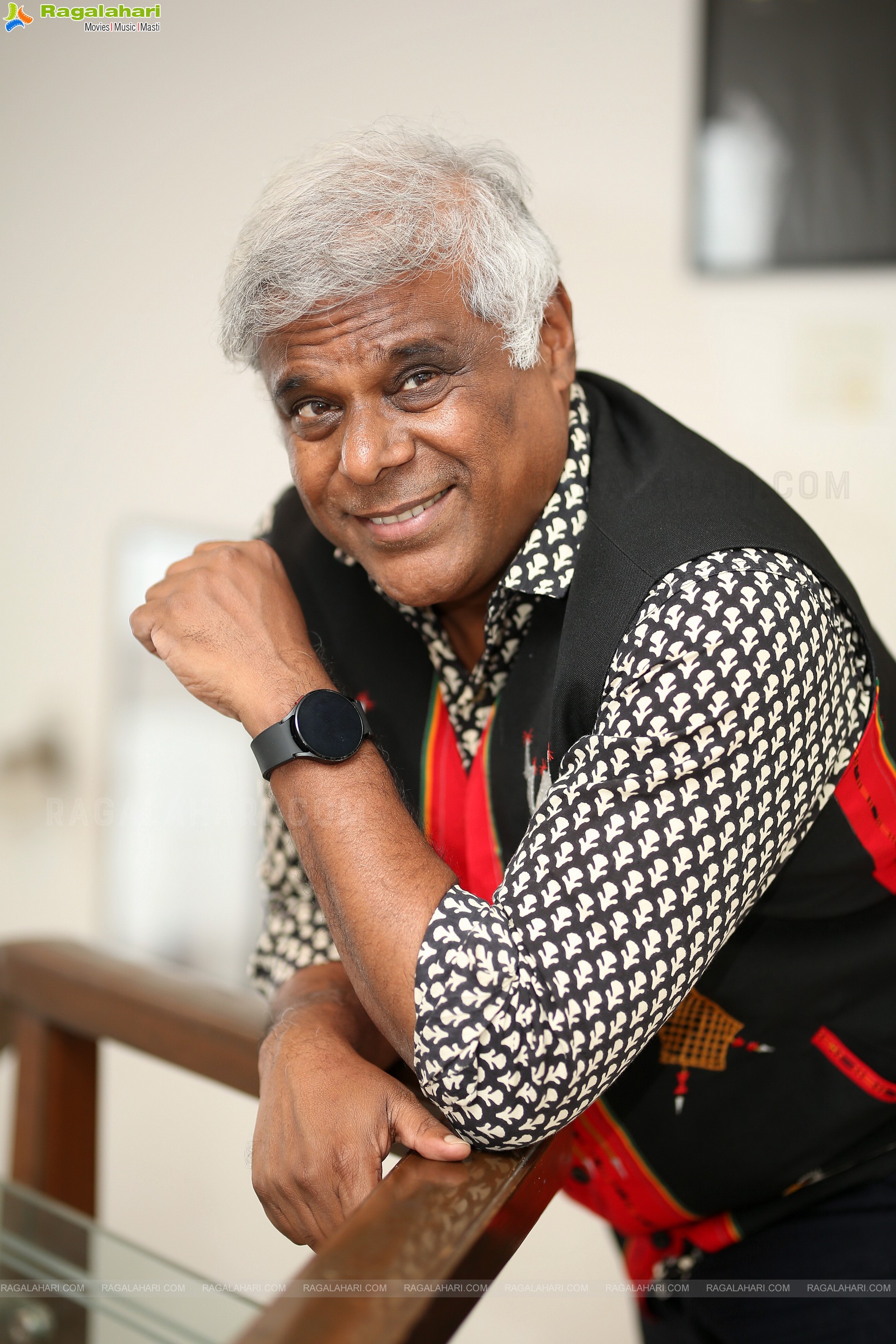 Ashish Vidyarthi at Writer Padmabhushan Movie Interview, HD Photo Gallery