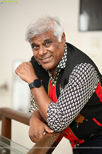 Ashish Vidyarthi at Writer Padmabhushan Interview