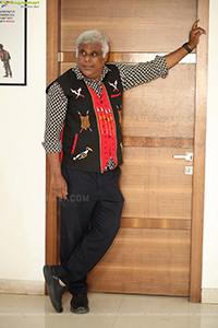 Ashish Vidyarthi at Writer Padmabhushan Interview