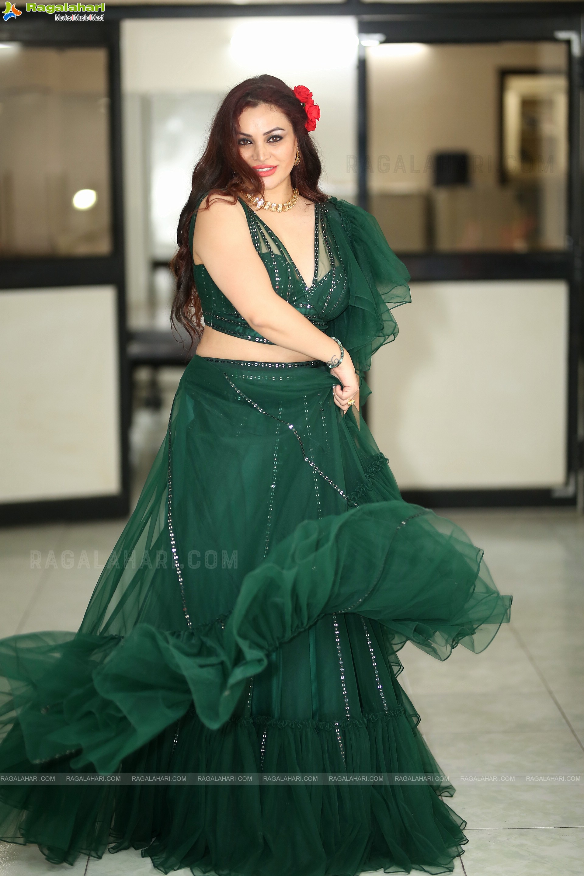 Bevelyn Bharrajj Latest Stunning Stills, HD Photo Gallery