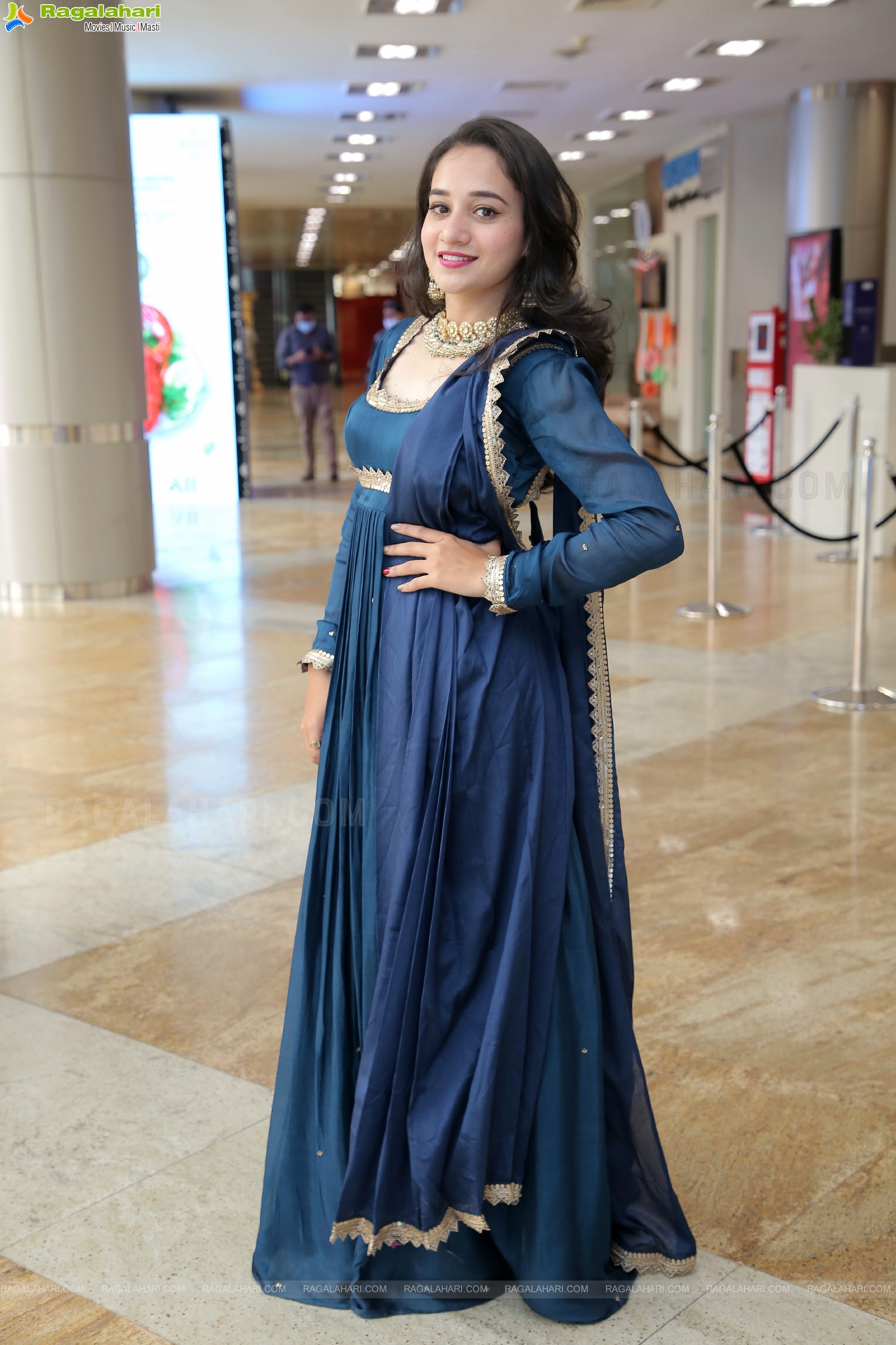 Bhuvaneshwari Latest Photoshoot Stills, HD Photo Gallery