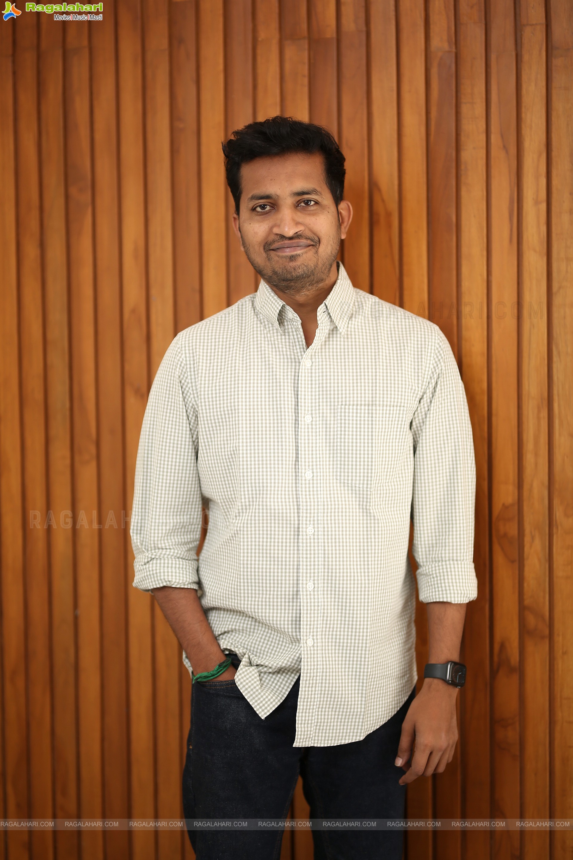 Director Mahesh at Hunt Movie Interview, HD Photo Gallery