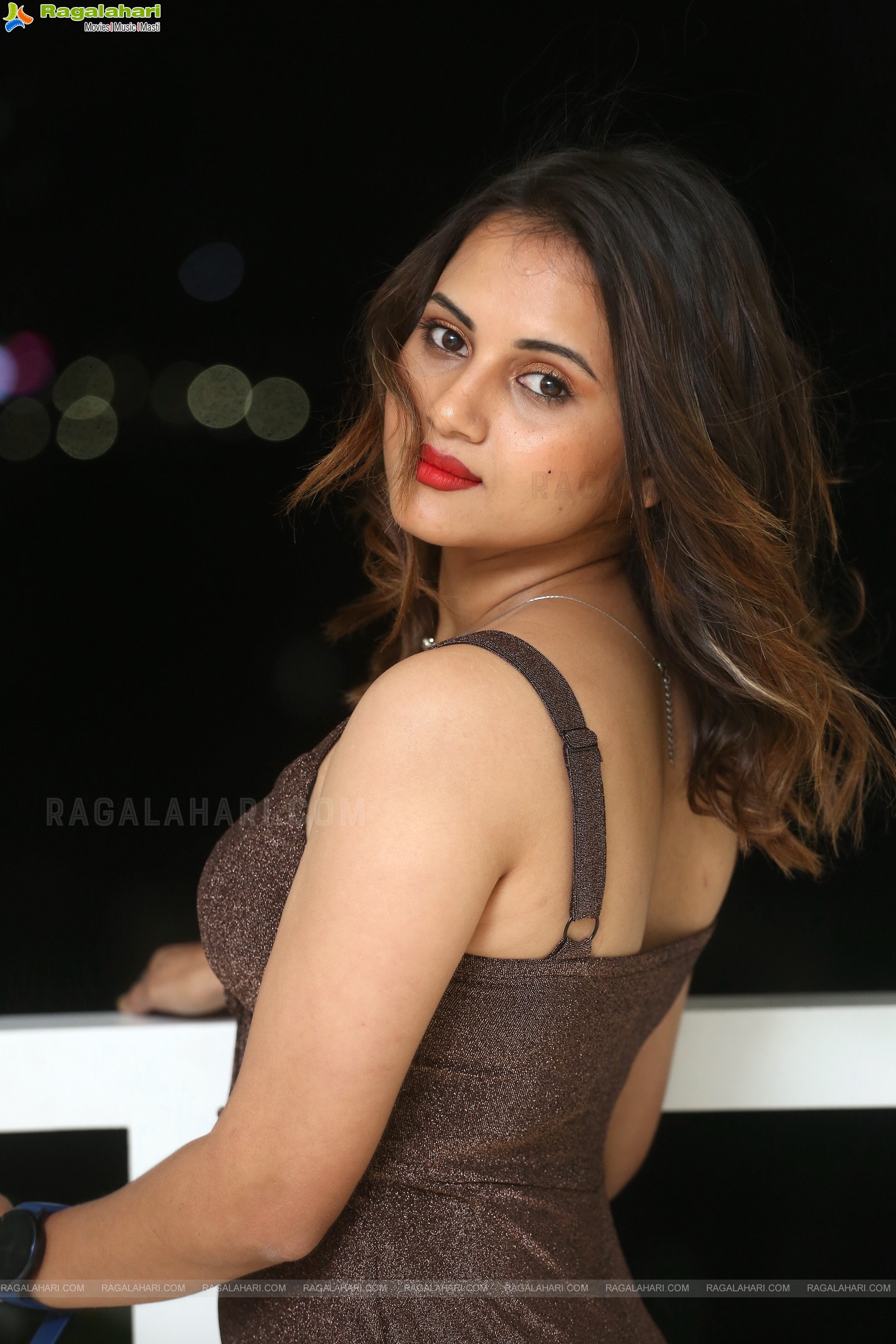 Divya Dekate Latest Photoshoot Stills, HD Photo Gallery