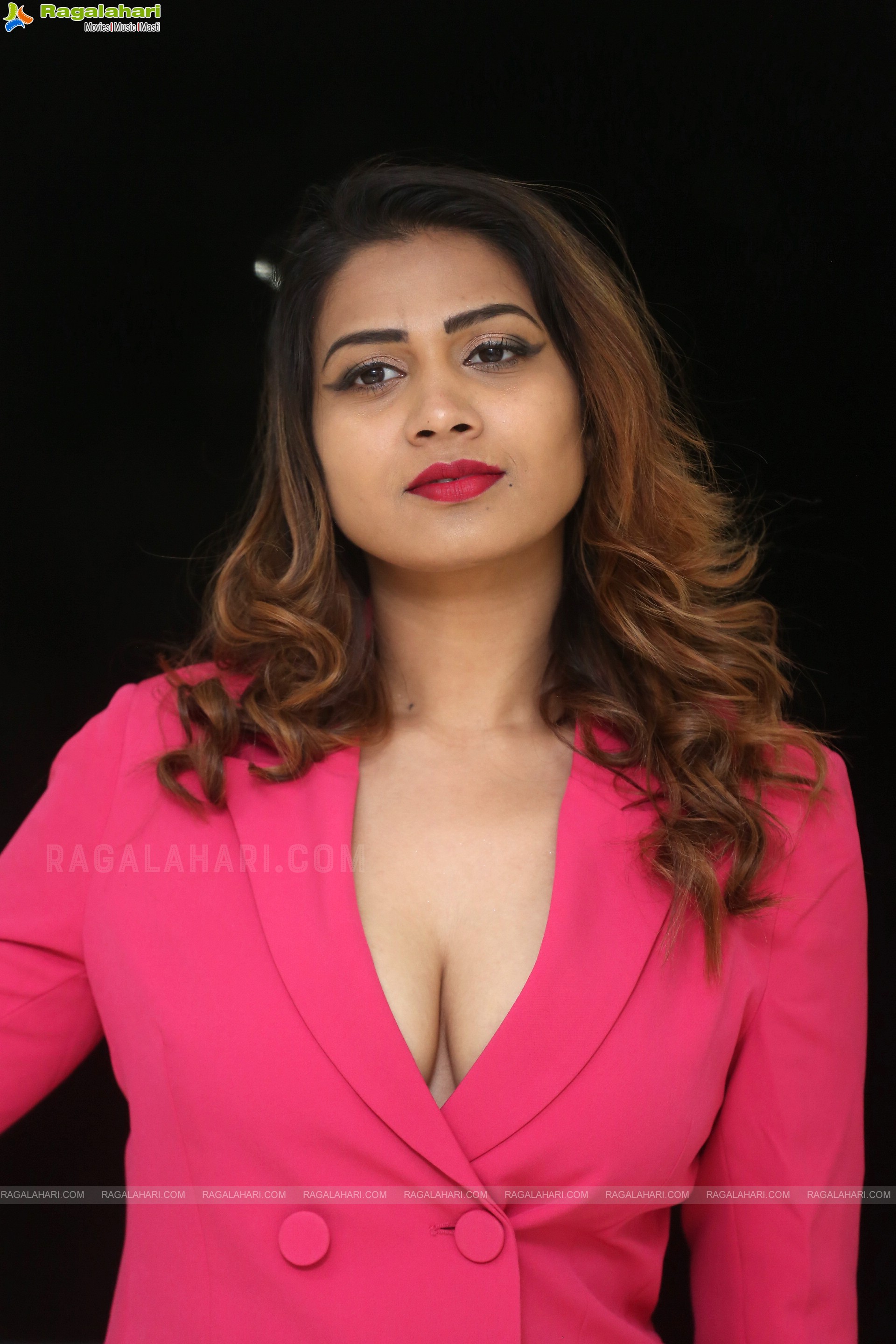 Inaya Sulthana Latest Photoshoot Stills, HD Photo Gallery