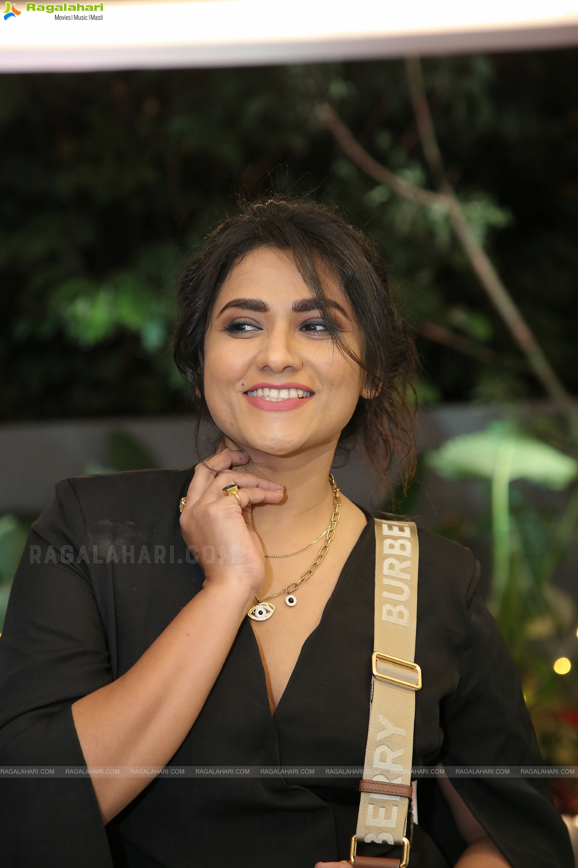 Jyothi at Celebrity Secrets Studio Launch, HD Photo Gallery