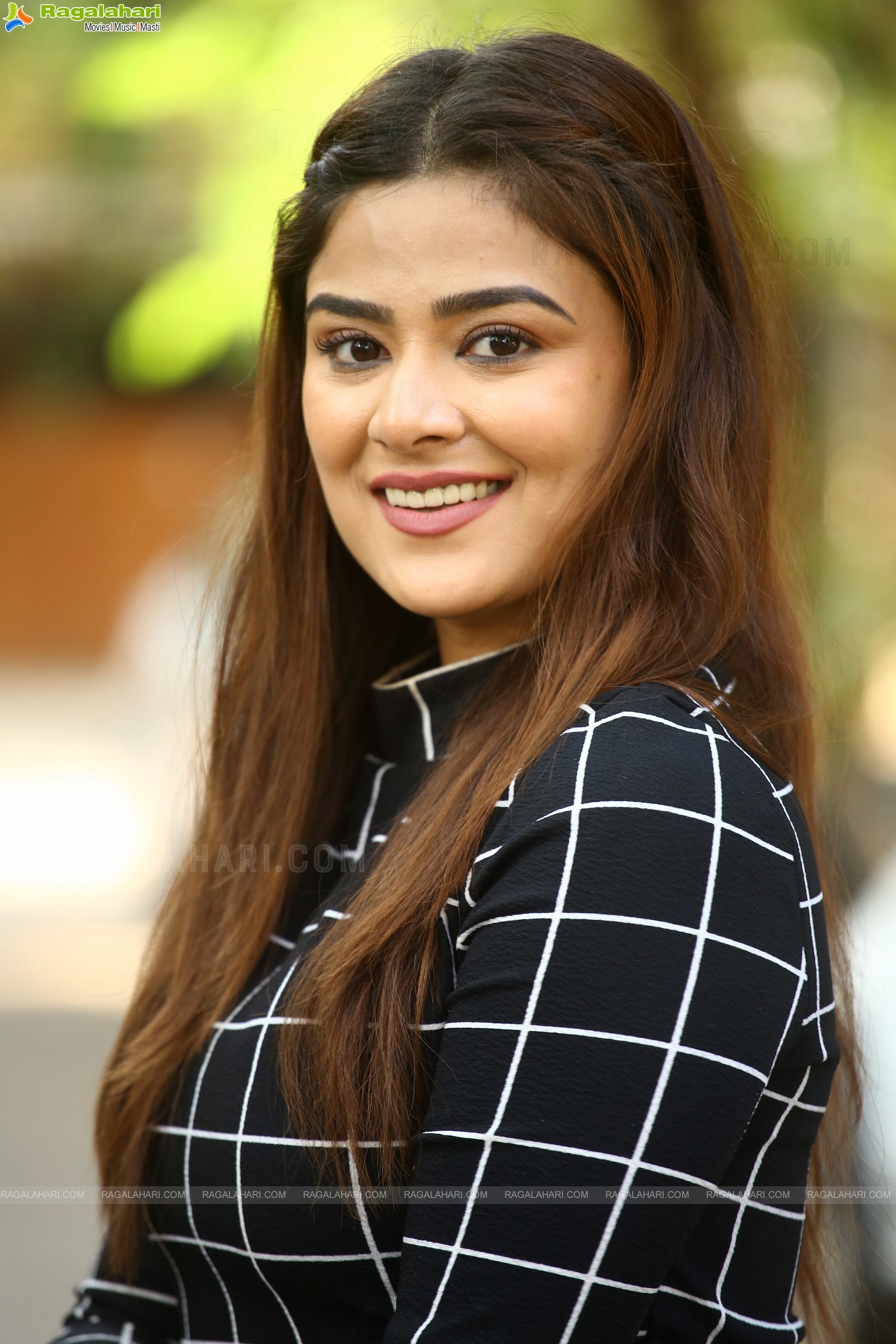 Priyanka Sharma Latest Photoshoot Stills, HD Photo Gallery