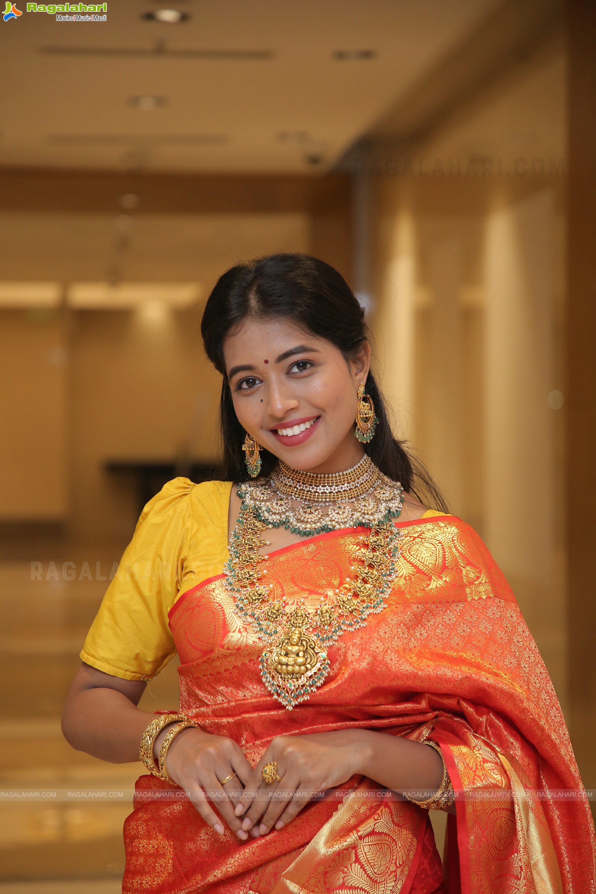 Rittika Chakraborty Poses With Jewellery, HD Photo Gallery