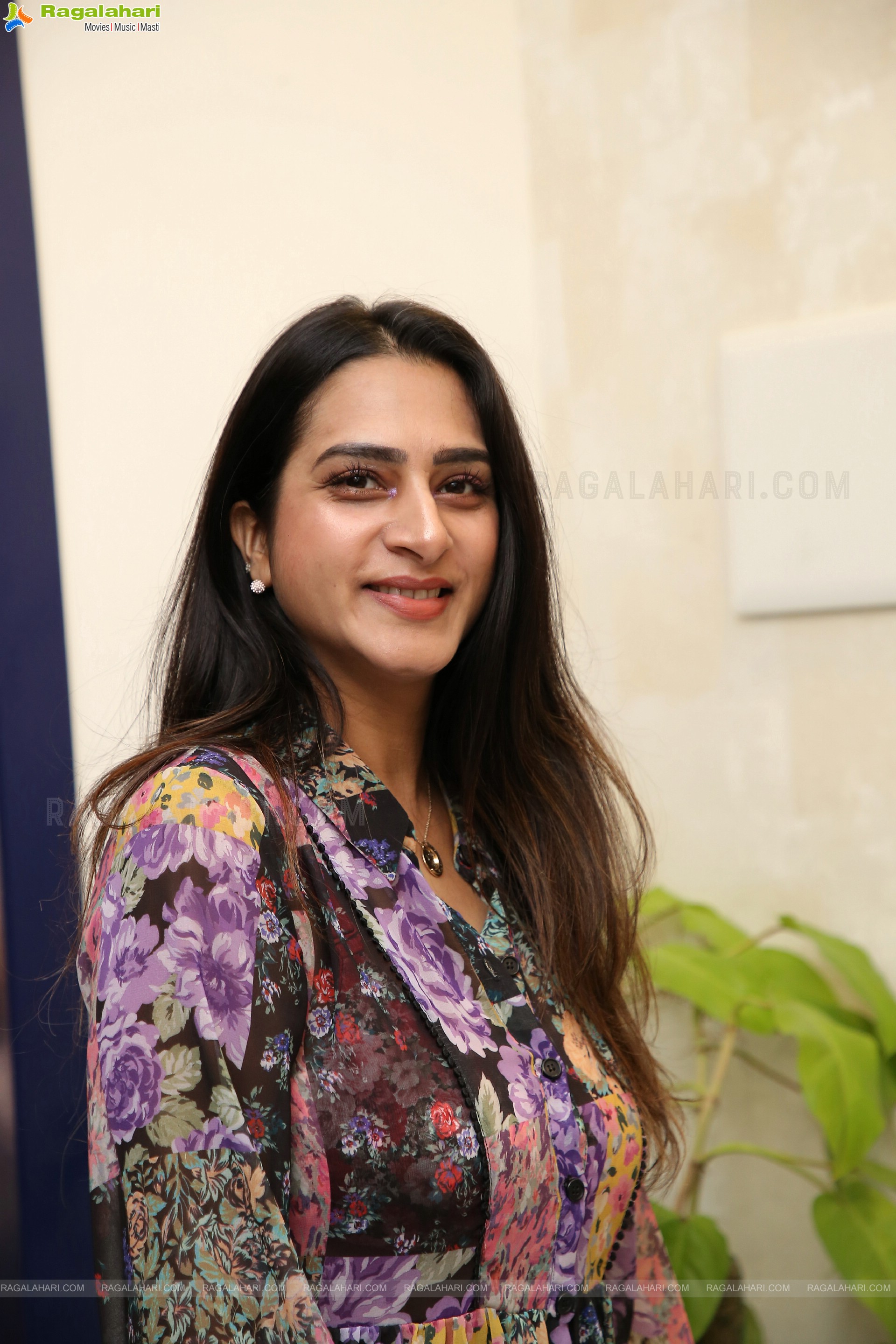 Surekha Vani Latest Beautiful Stills, HD Photo Gallery