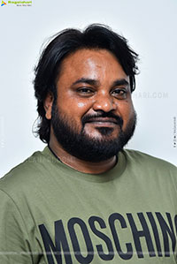 Producer Bommak Shiva at 105 Minuttess Interview, HD Gallery