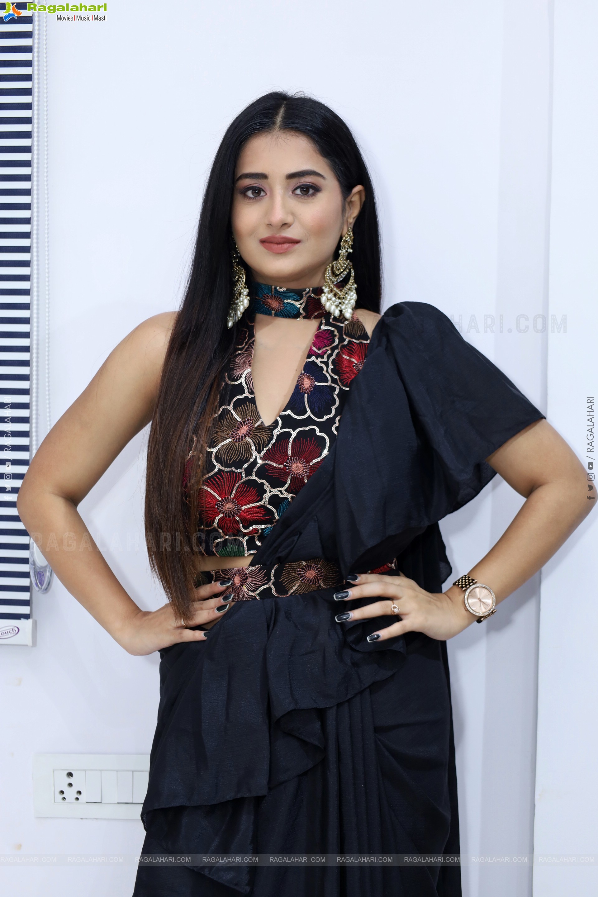 Rashi Singh Latest Stills, HD Gallery