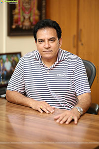Producer Venkat Boyanapalli at Saindhav Interview