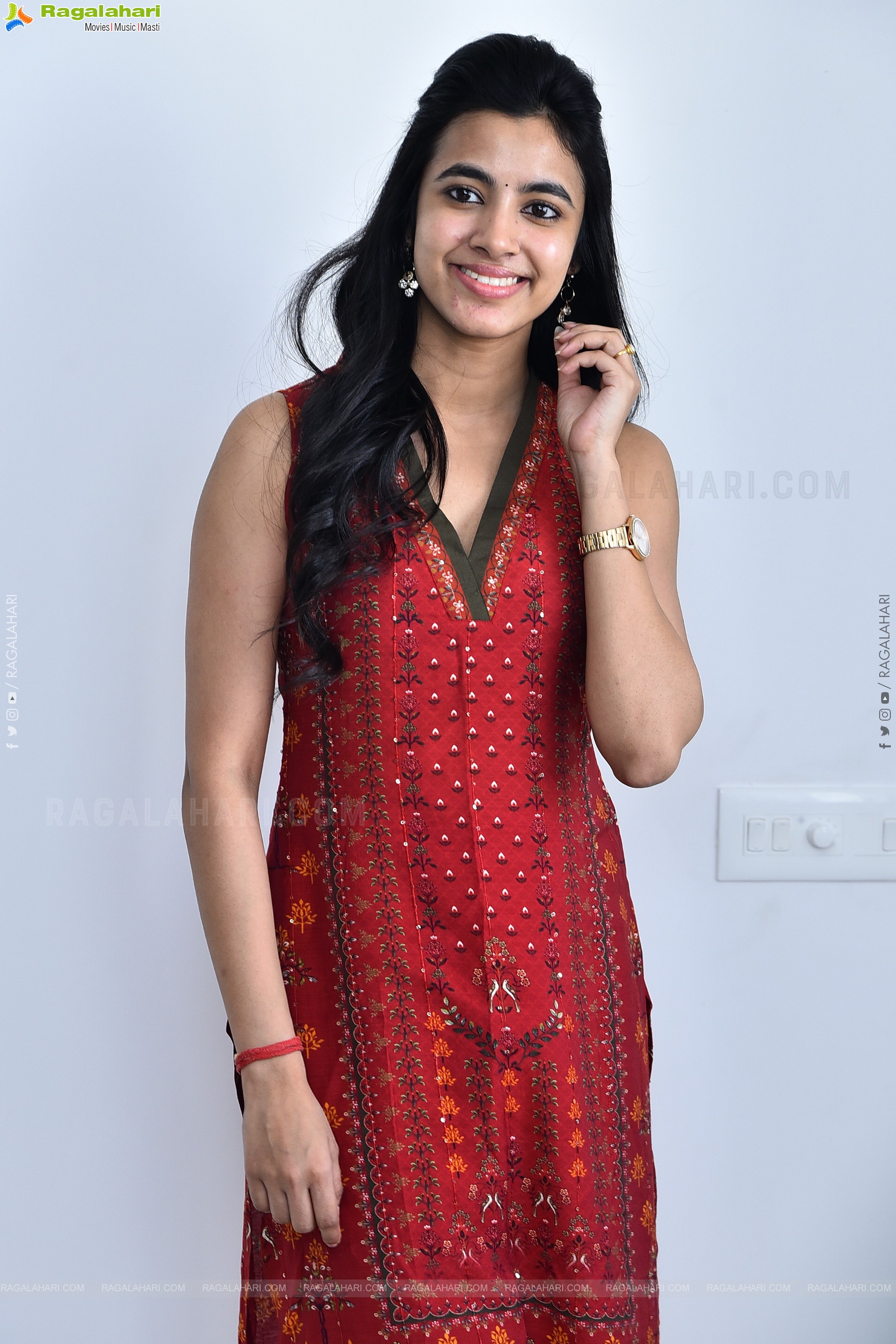 Shivani Nagaram at Ambajipeta Marriage Band Interview, HD Gallery