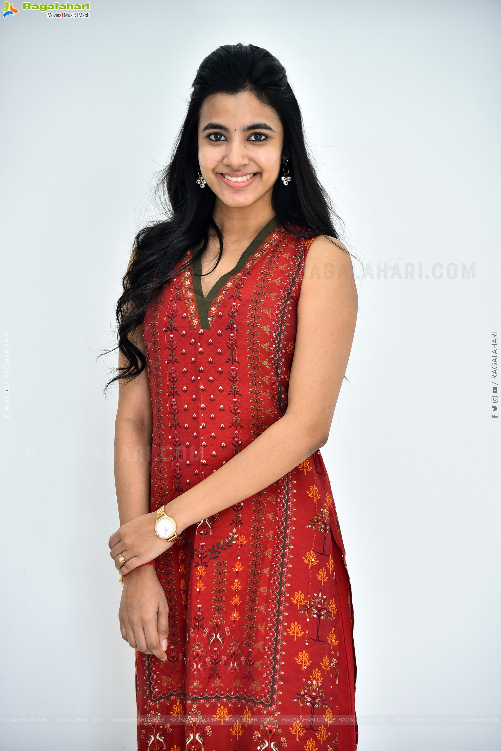 Shivani Nagaram at Ambajipeta Marriage Band Interview, HD Gallery