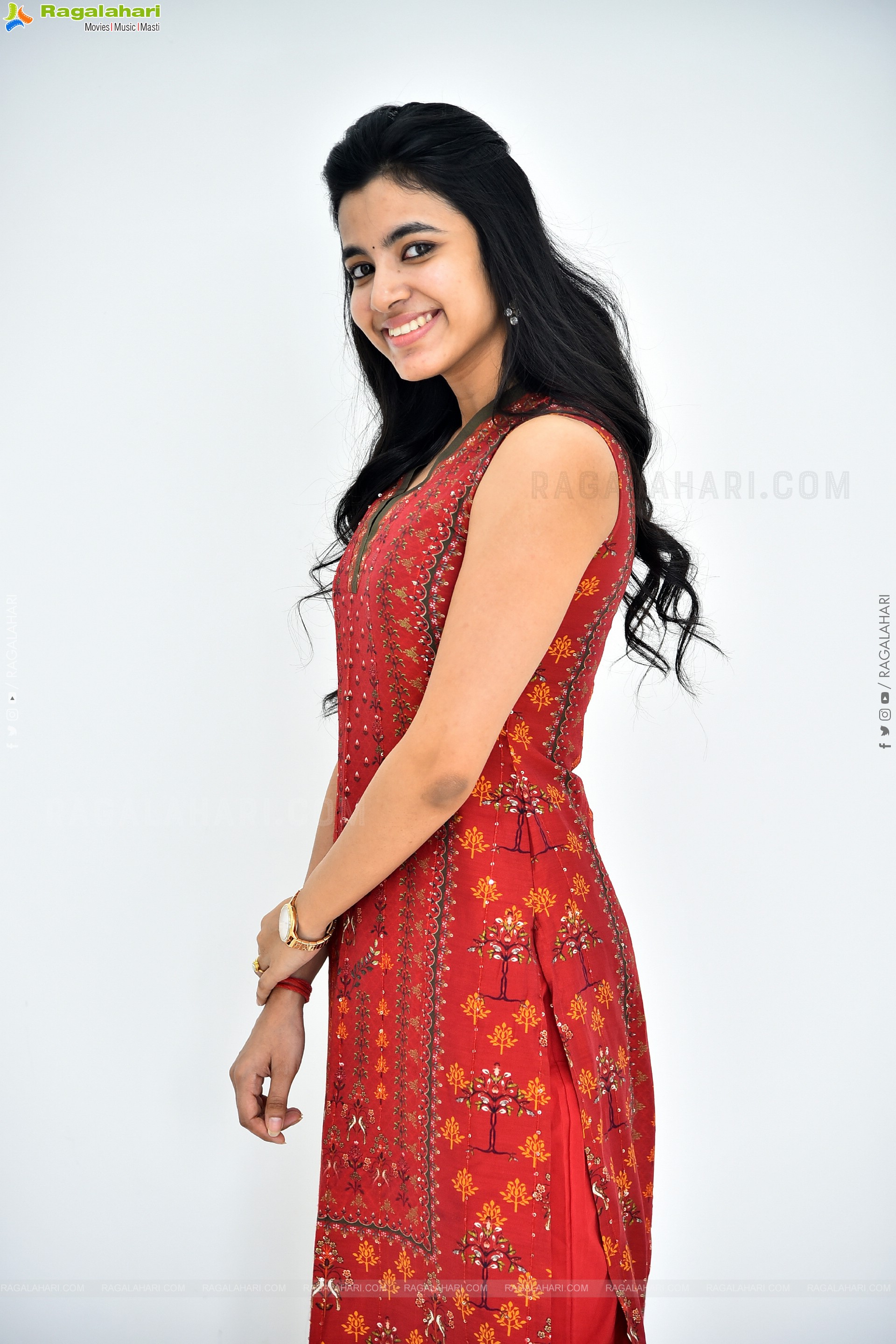 Shivani Nagaram at Ambajipeta Marriage Band Interview, HD Gallery