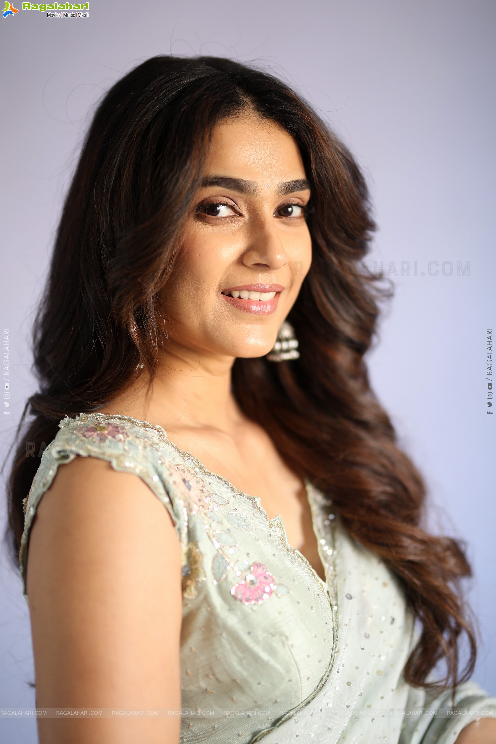 Aakanksha Singh at Shashtipoorthi Movie Glimpse Launch, HD Gallery