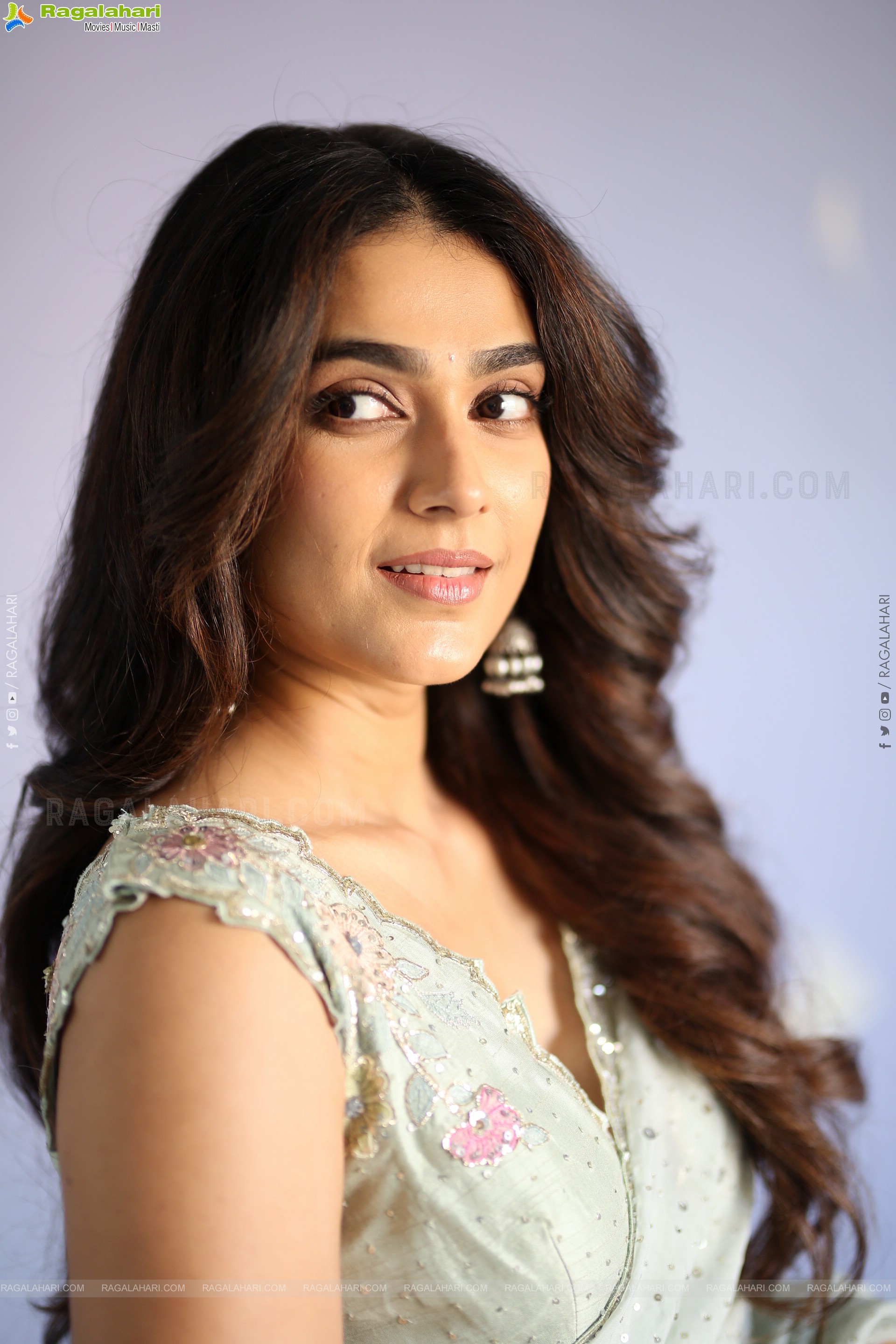 Aakanksha Singh at Shashtipoorthi Movie Glimpse Launch, HD Gallery