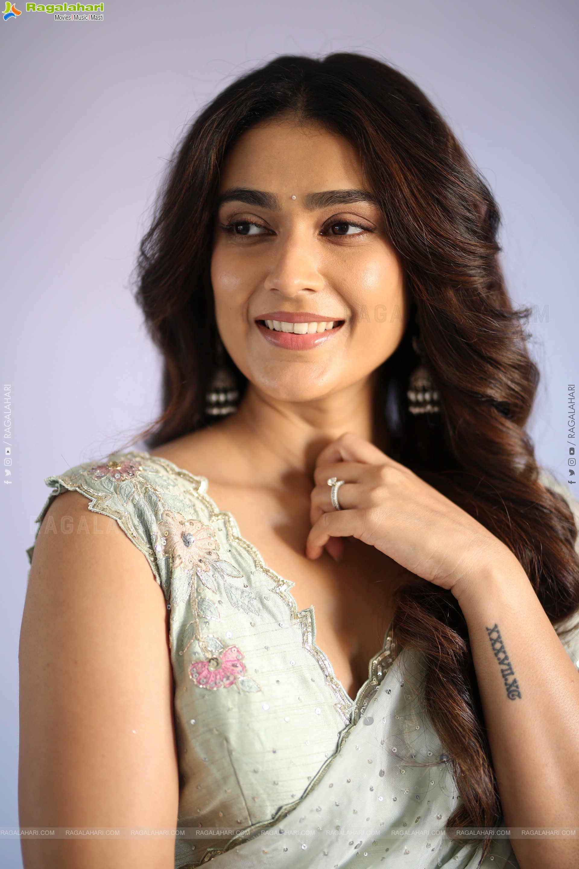 Aakanksha Singh at Shashtipoorthi Movie Glimpse Launch, HD Gallery