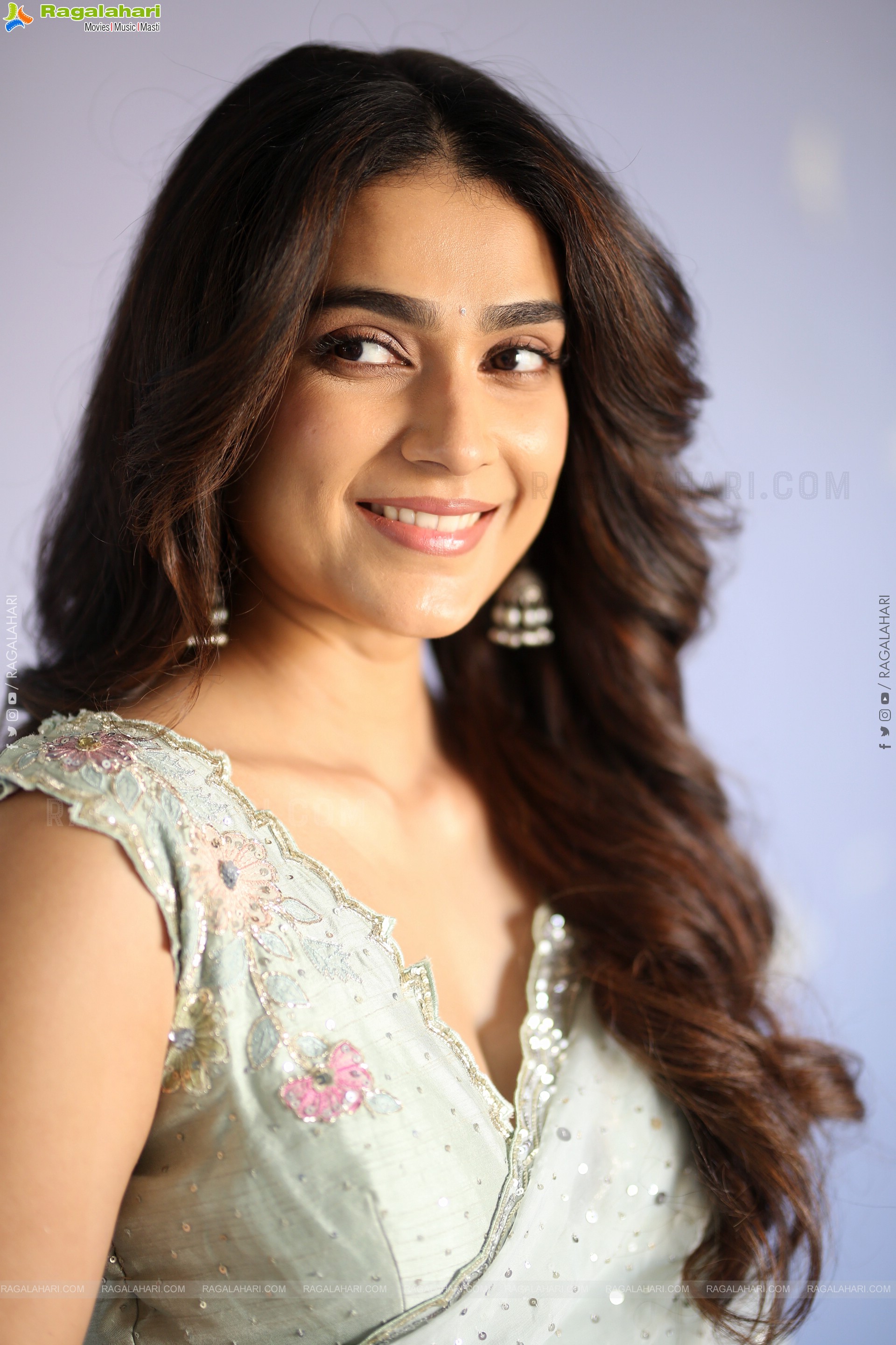 Aakanksha Singh at Shashtipoorthi Movie Glimpse Launch, HD Gallery