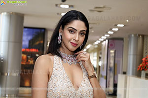 Angana Roy at Hi Life Exhibition Launch, HD Gallery