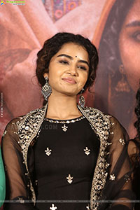 Anupama Parameswaran at Paradha Teaser Launch Event