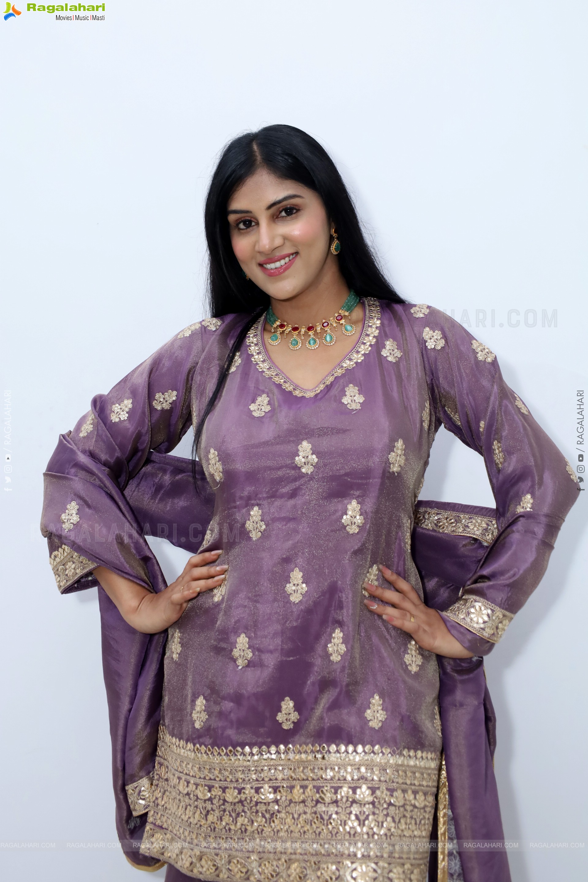 Aparna Reddy Latest HD Stills, Photo Gallery