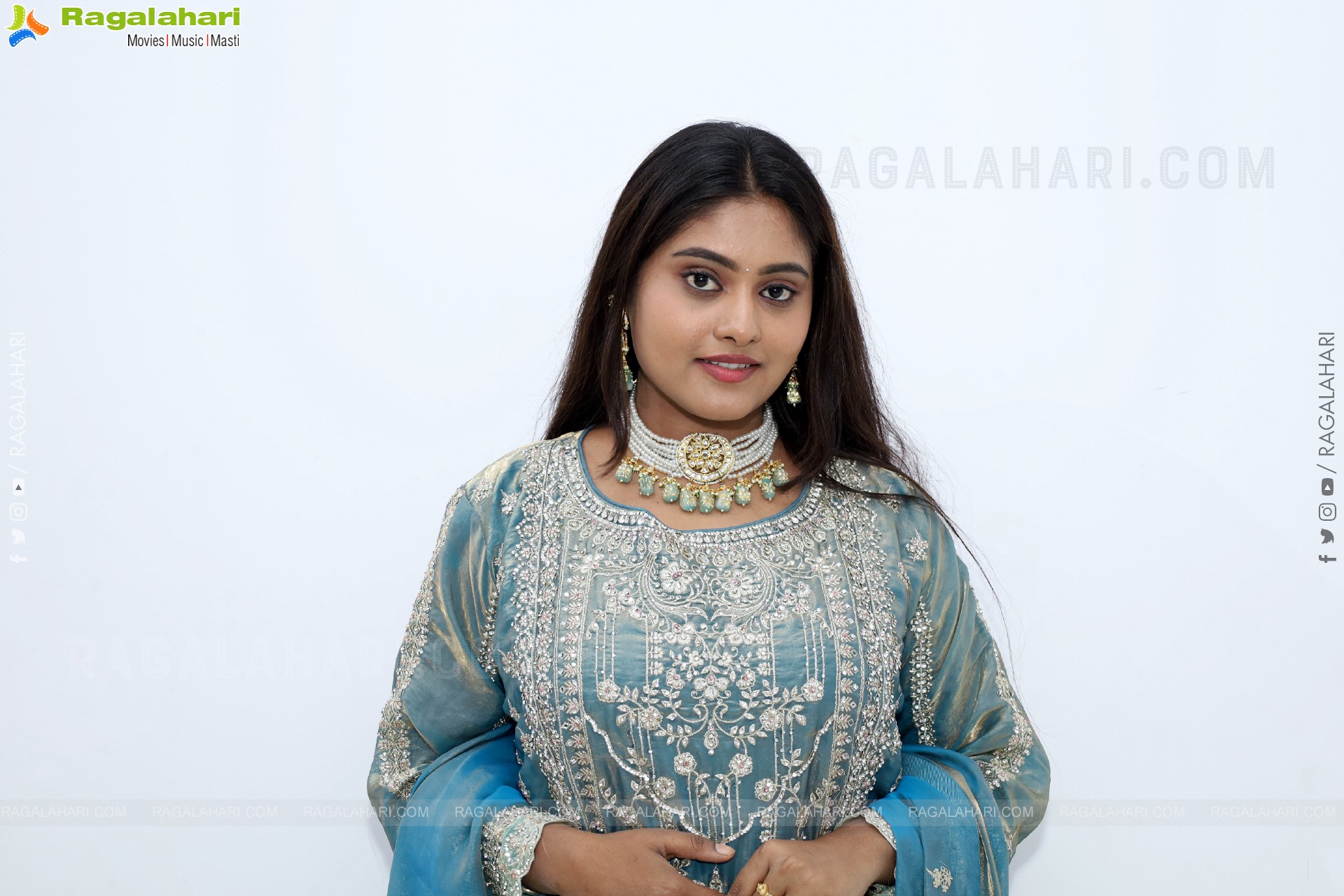 Bindhu Krishna Latest Photoshoot Stills, HD Gallery