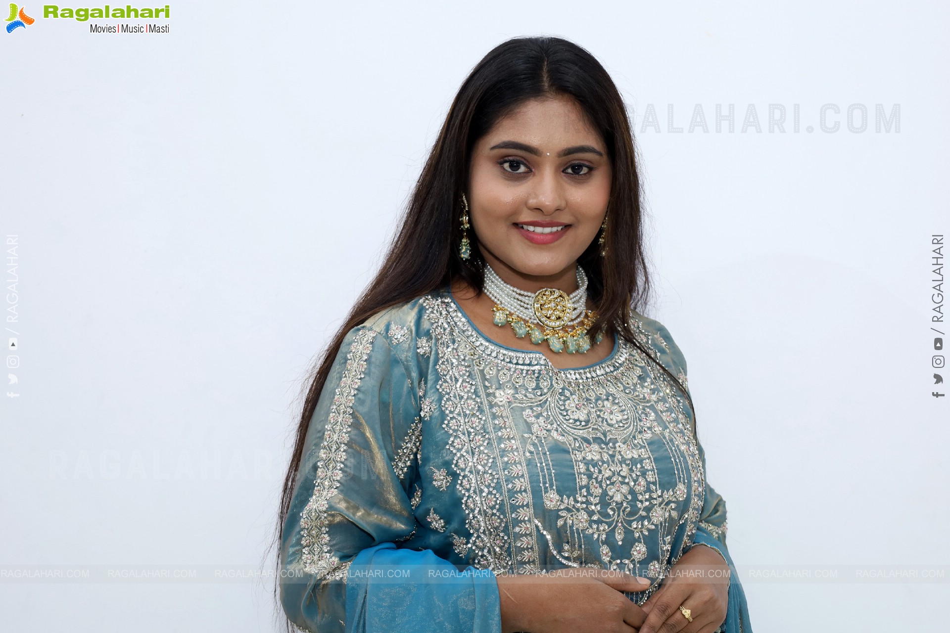 Bindhu Krishna Latest Photoshoot Stills, HD Gallery