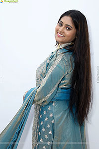 Bindhu Krishna Latest Photoshoot Stills, HD Gallery