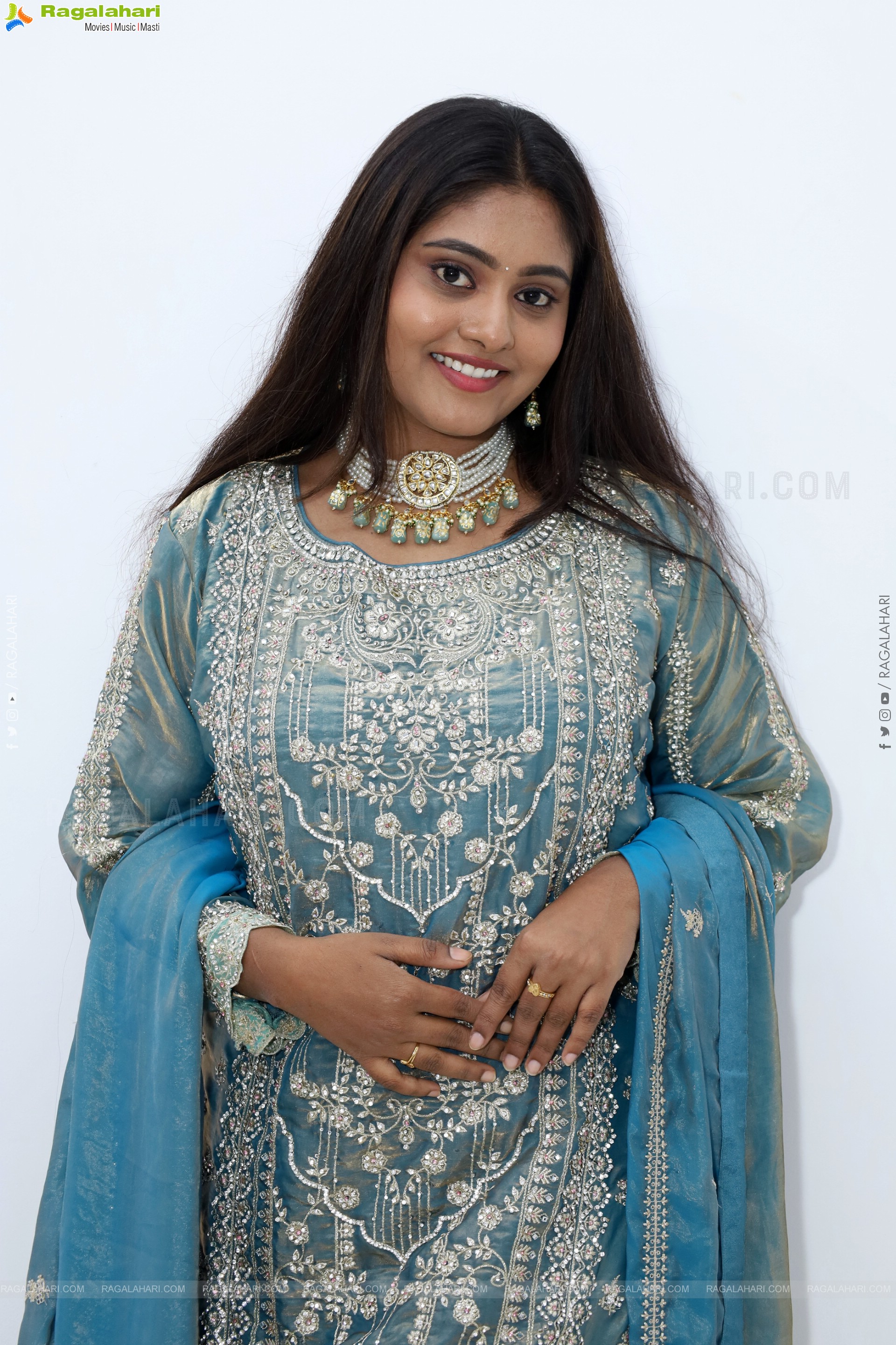 Bindhu Krishna Latest Photoshoot Stills, HD Gallery